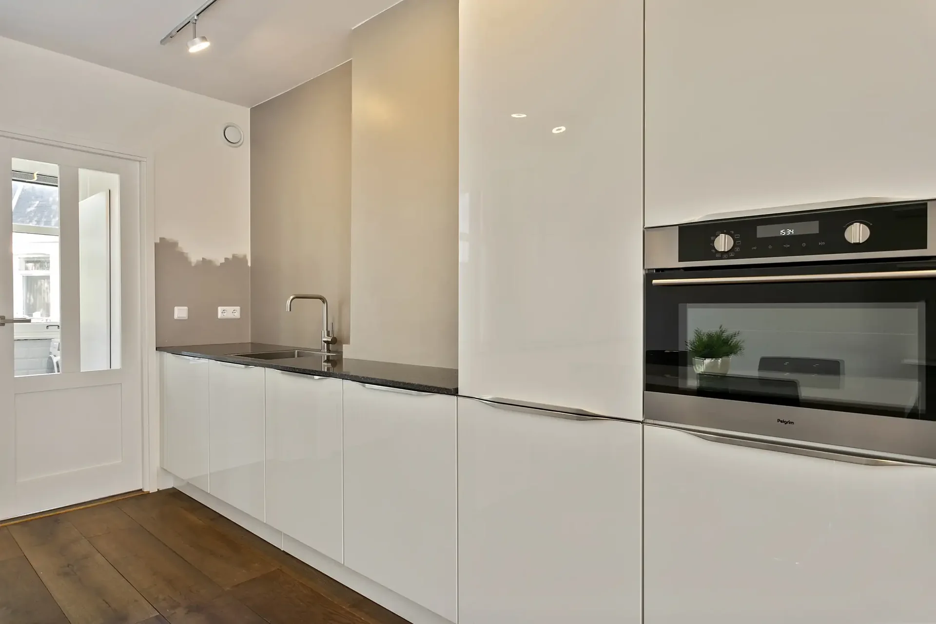 Foto van de Appartement gelegen aan de van Hogendorpstraat in Amsterdam