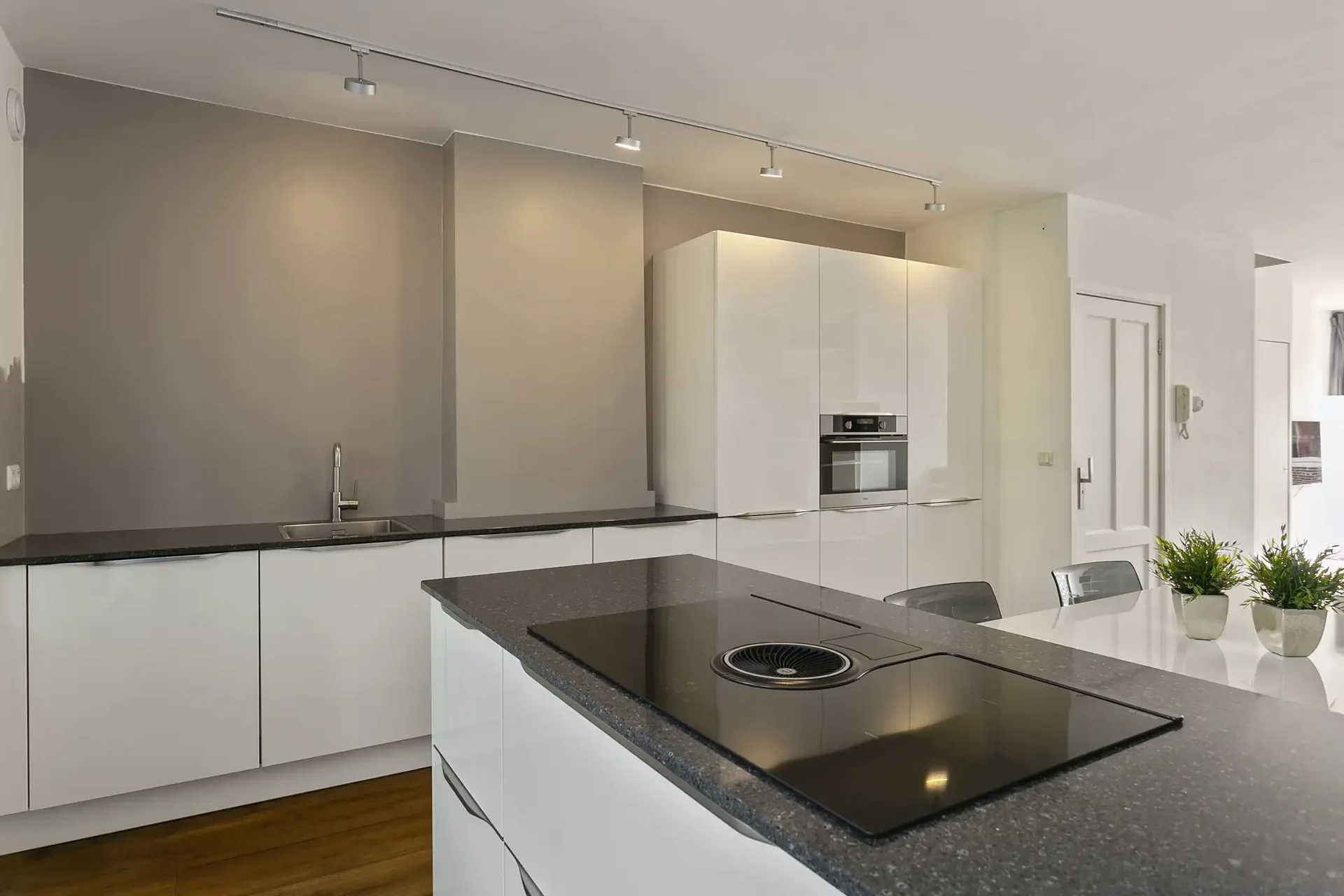 Foto van de Appartement gelegen aan de van Hogendorpstraat in Amsterdam