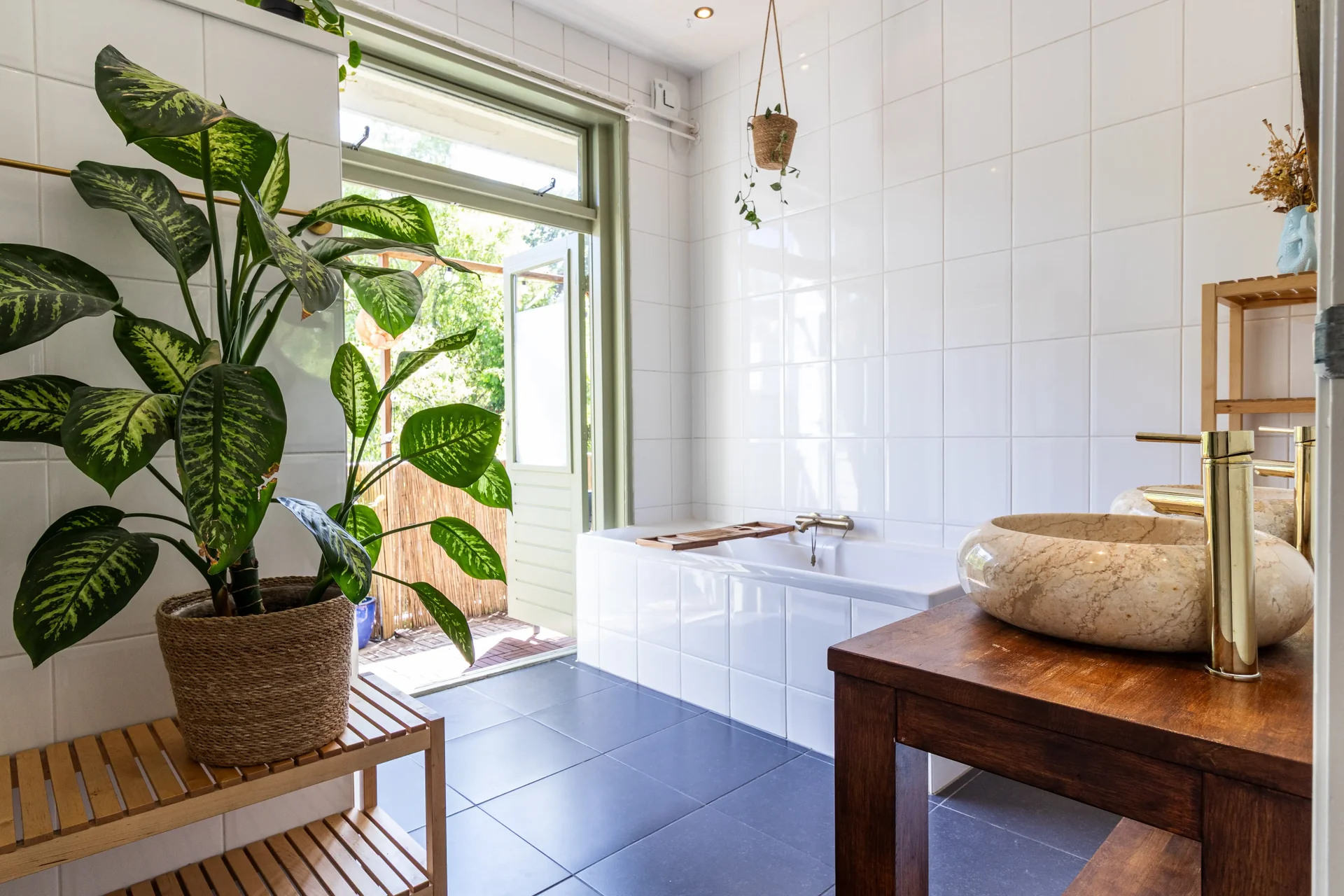 Foto van de Appartement gelegen aan de Hoofdweg in Amsterdam