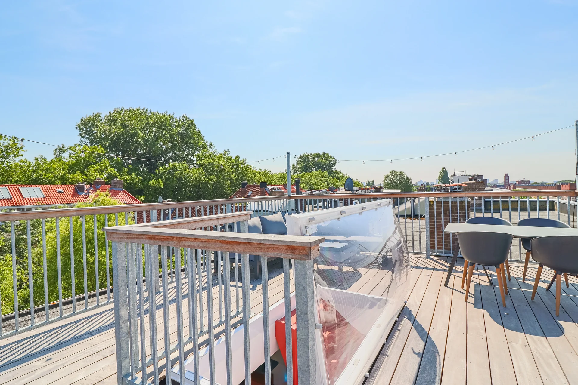 Foto van de Appartement gelegen aan de Hoofdweg in Amsterdam