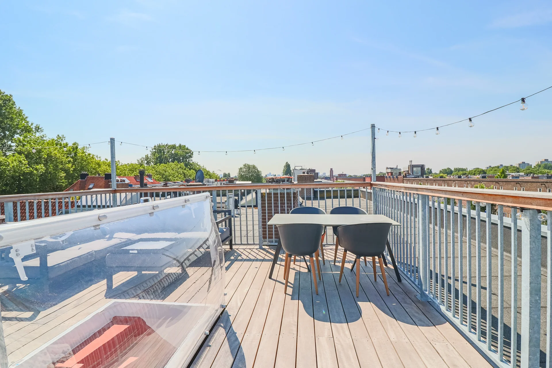 Foto van de Appartement gelegen aan de Hoofdweg in Amsterdam