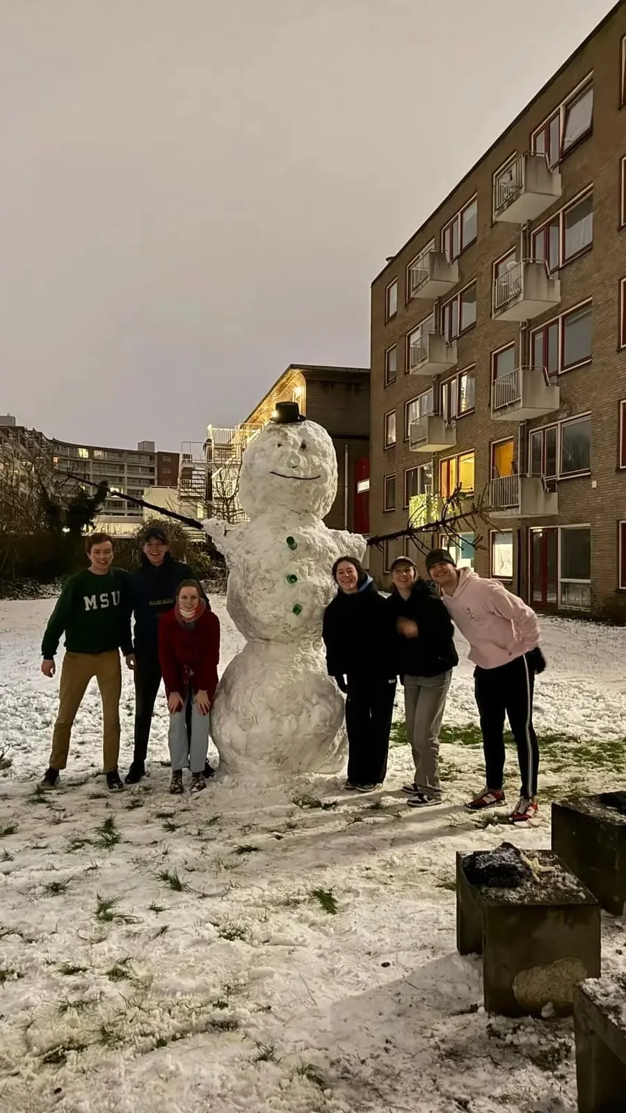 geblurde versie van de foto als achtergrond