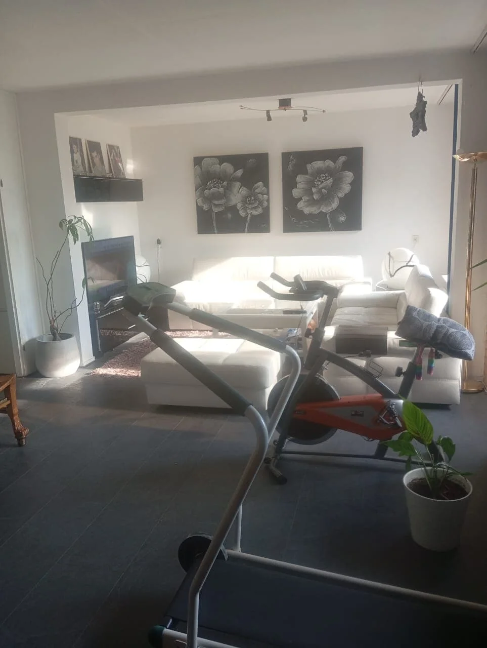 Foto van de Kamer gelegen aan de In de Papiermolen in Duivendrecht