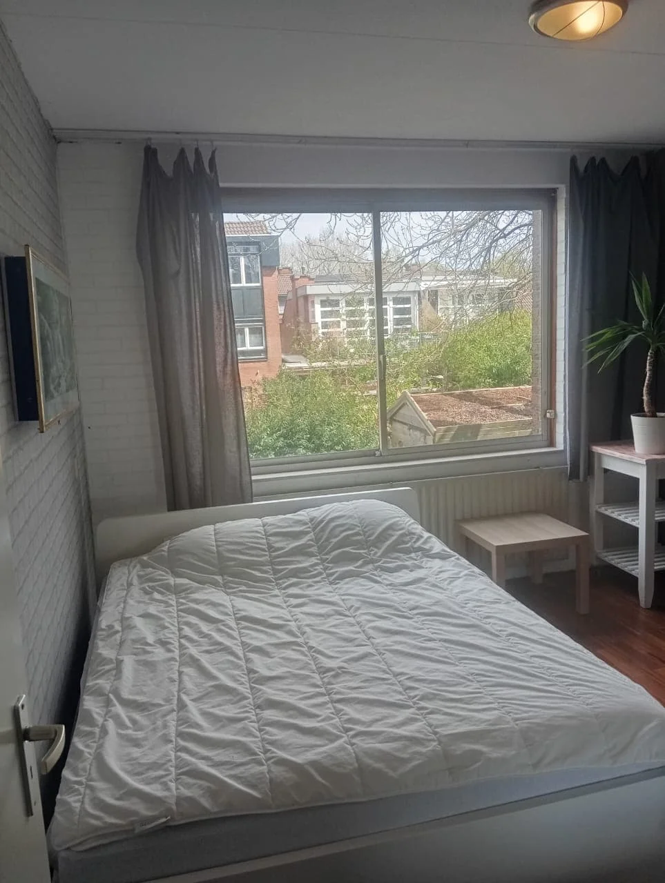 Foto van de Kamer gelegen aan de In de Papiermolen in Duivendrecht