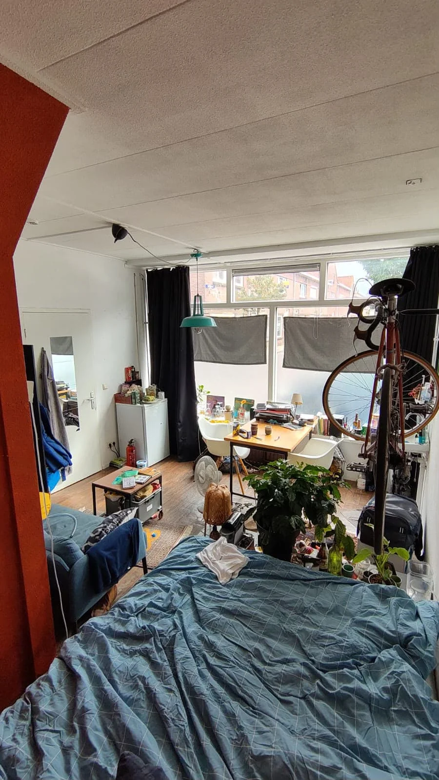 geblurde versie van de foto als achtergrond