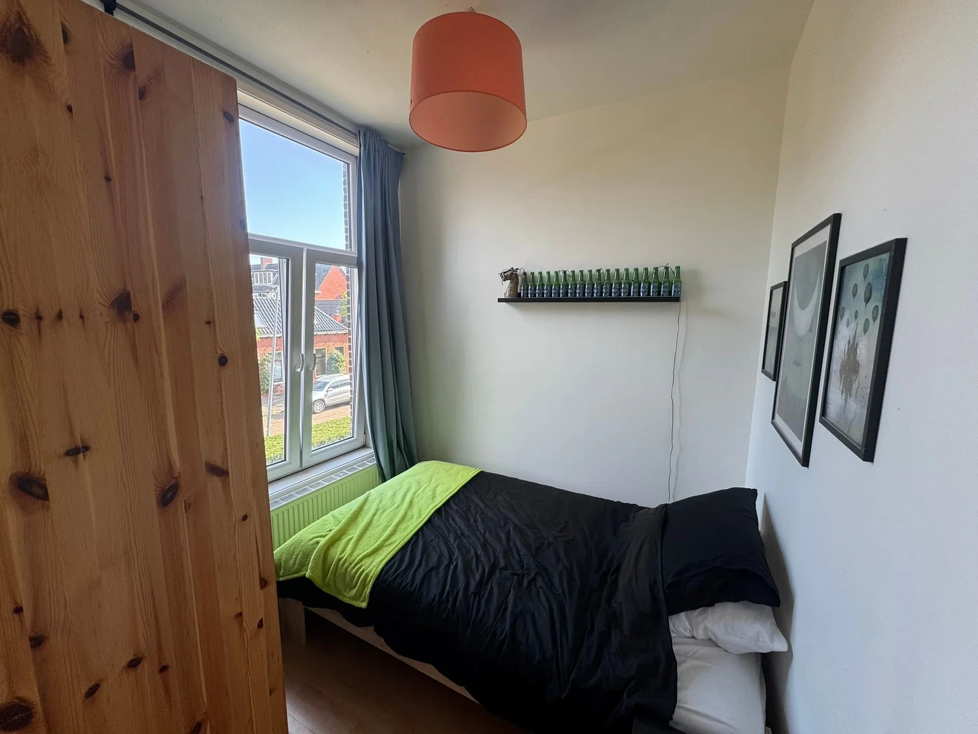 Foto van de Kamer gelegen aan de Helper Oostsingel in Groningen