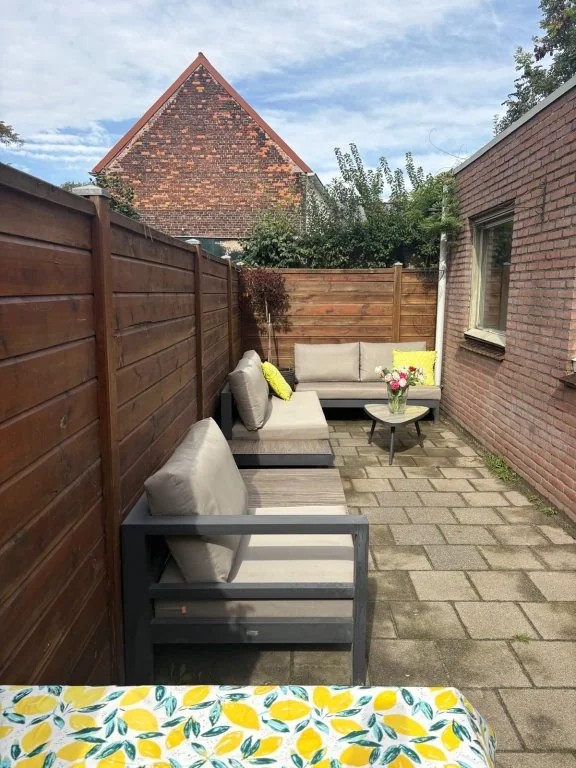 geblurde versie van de foto als achtergrond