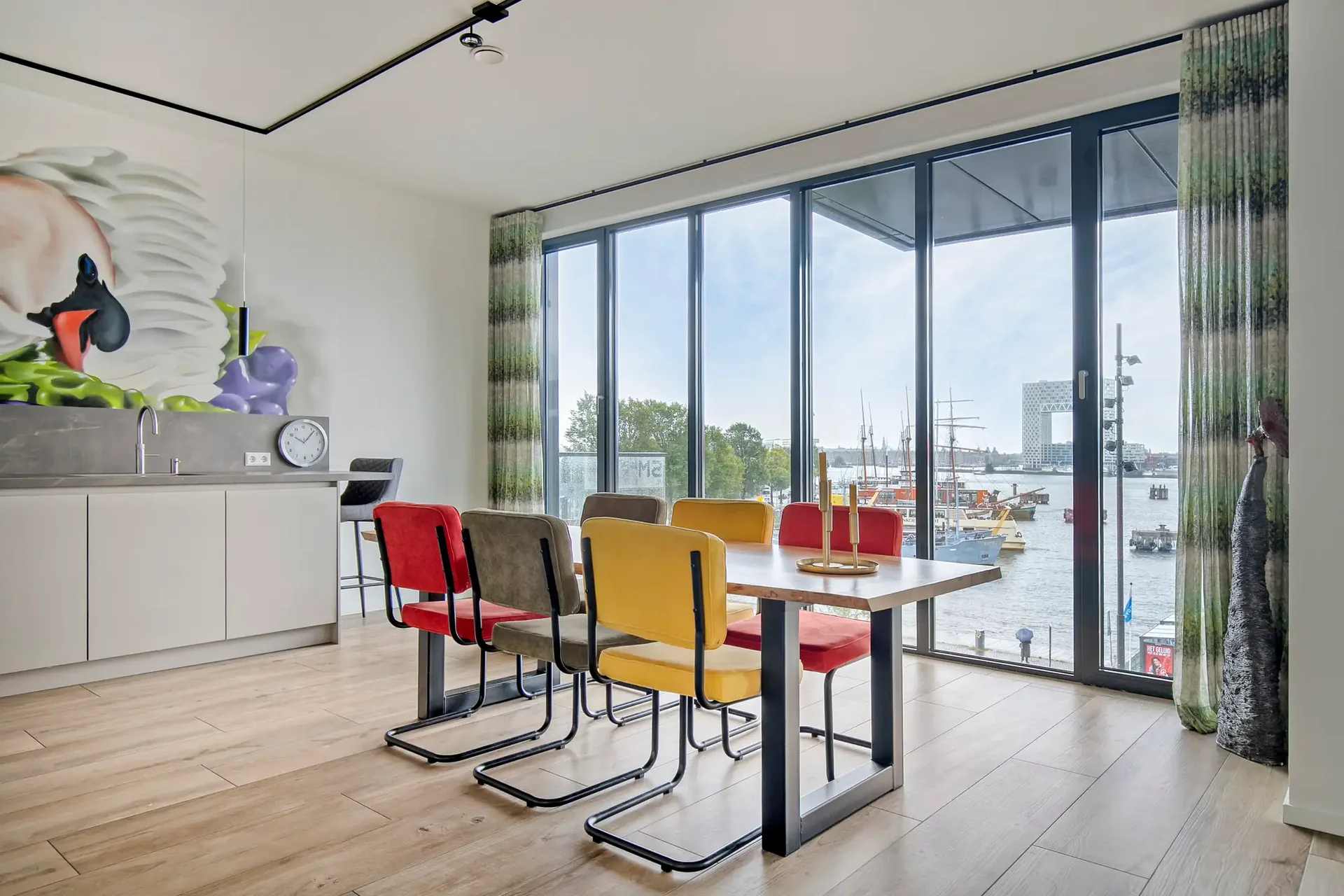 Foto van de Appartement gelegen aan de ms. van Riemsdijkweg in Amsterdam