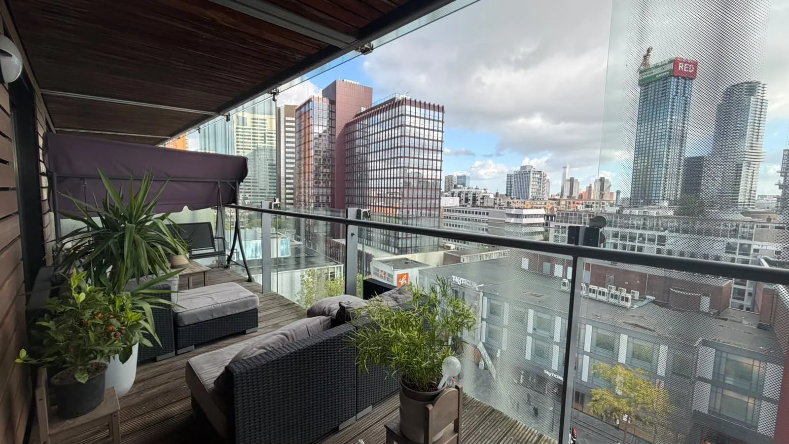 Foto van de Kamer gelegen aan de Karel Doormanstraat in Rotterdam