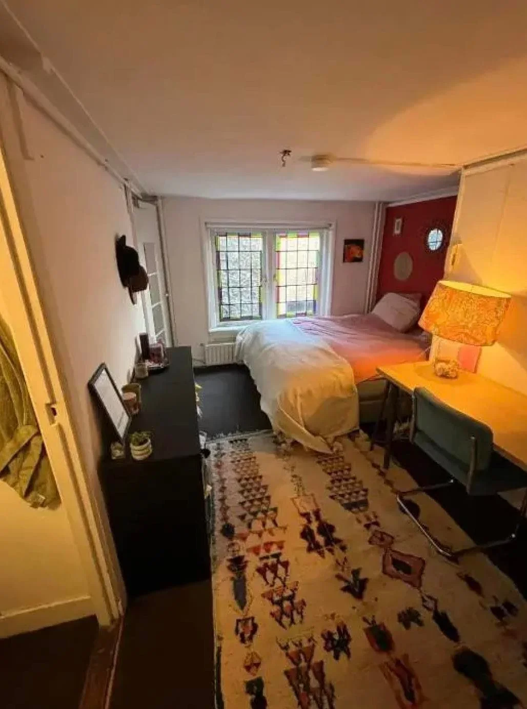 geblurde versie van de foto als achtergrond