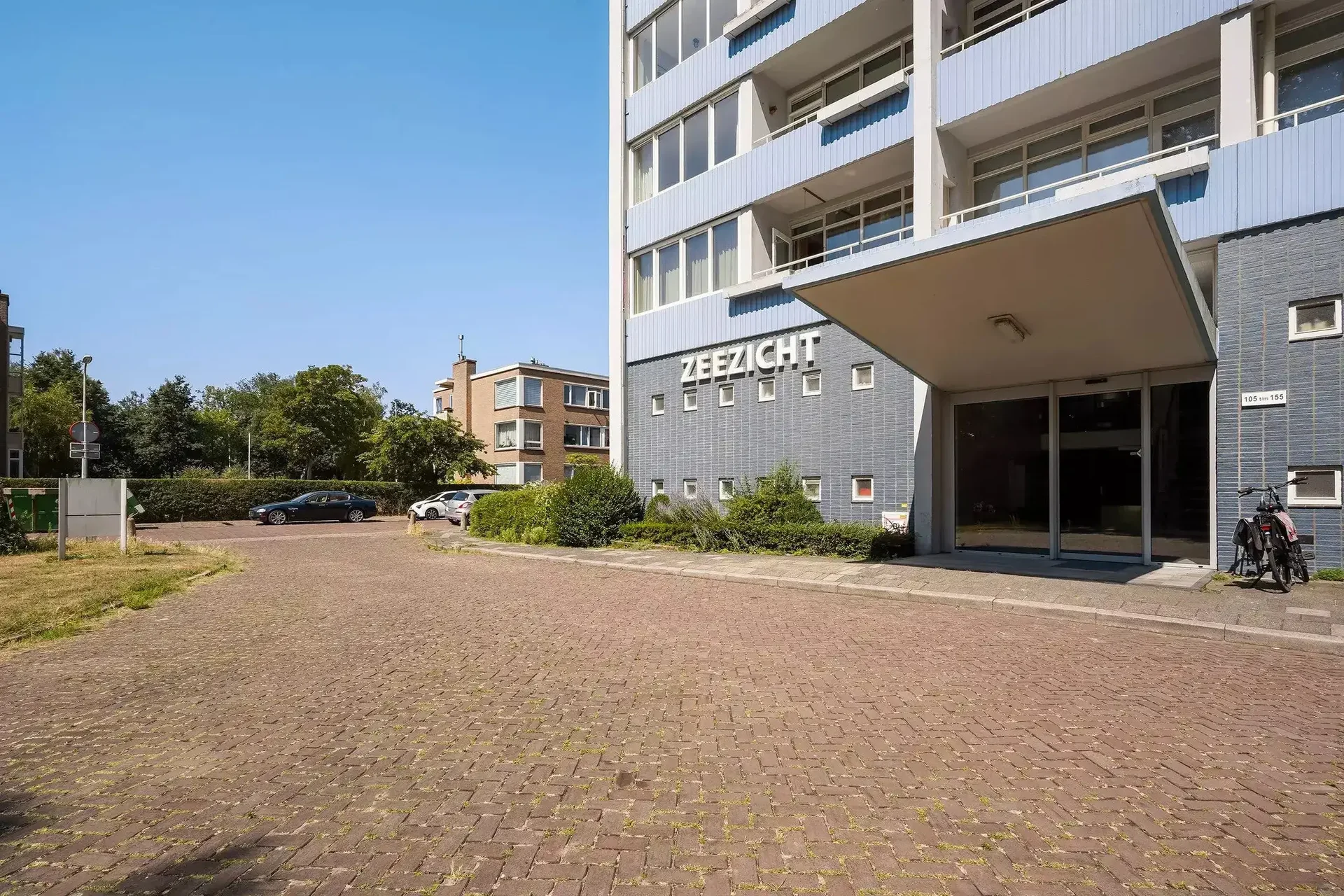 geblurde versie van de foto als achtergrond
