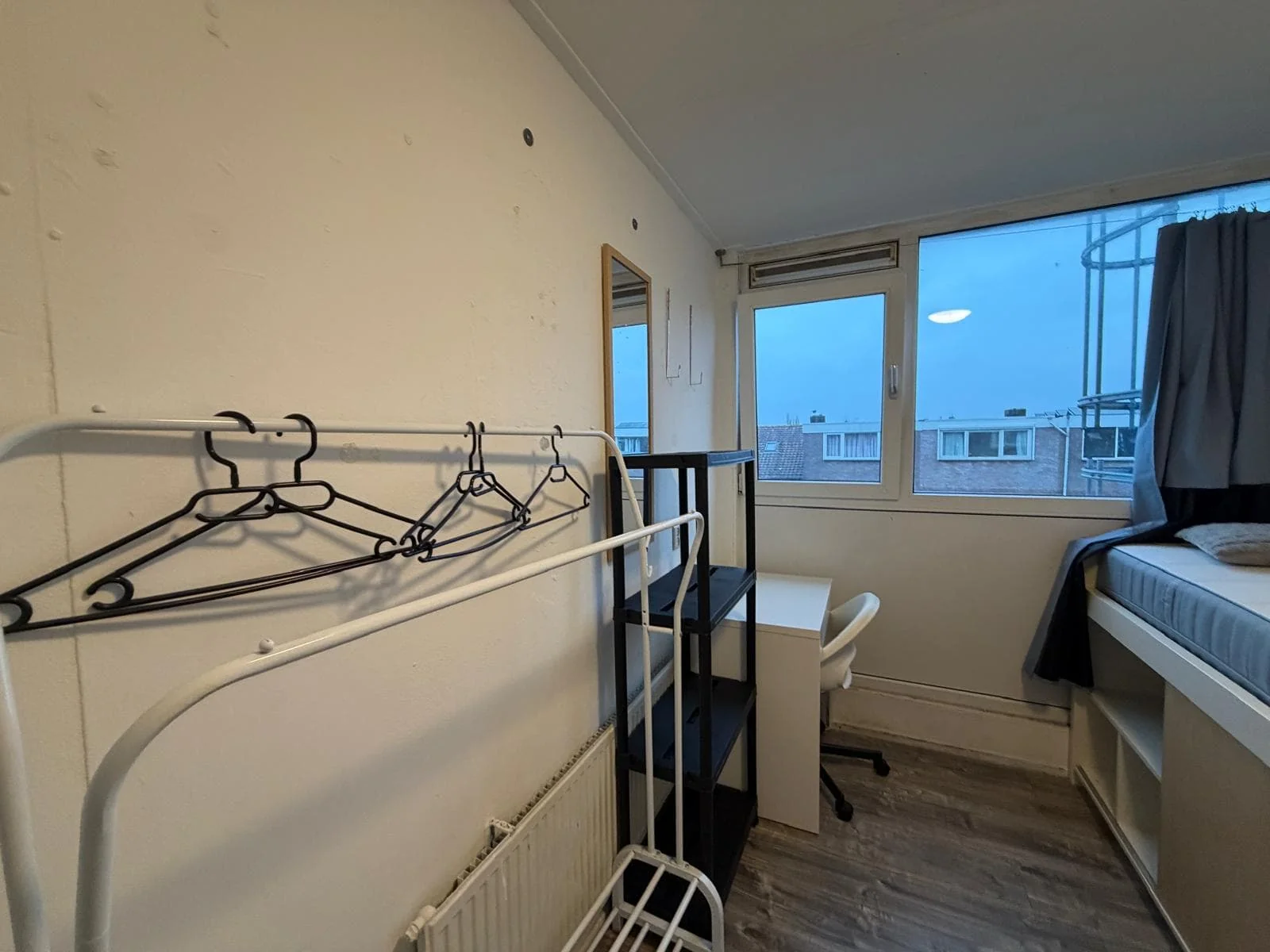 geblurde versie van de foto als achtergrond