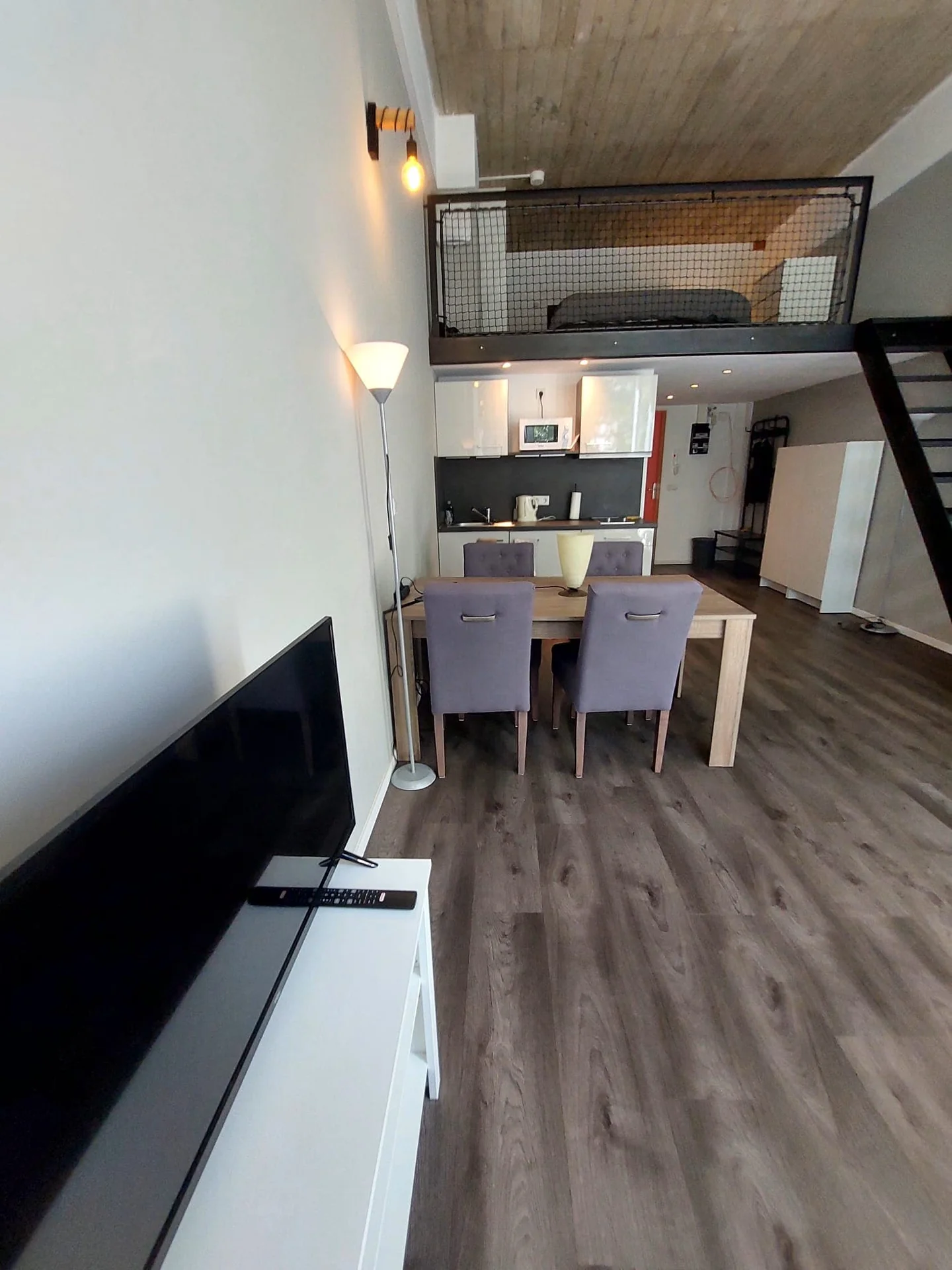 Foto van de Studio gelegen aan de Adelbert van Scharnlaan in Maastricht