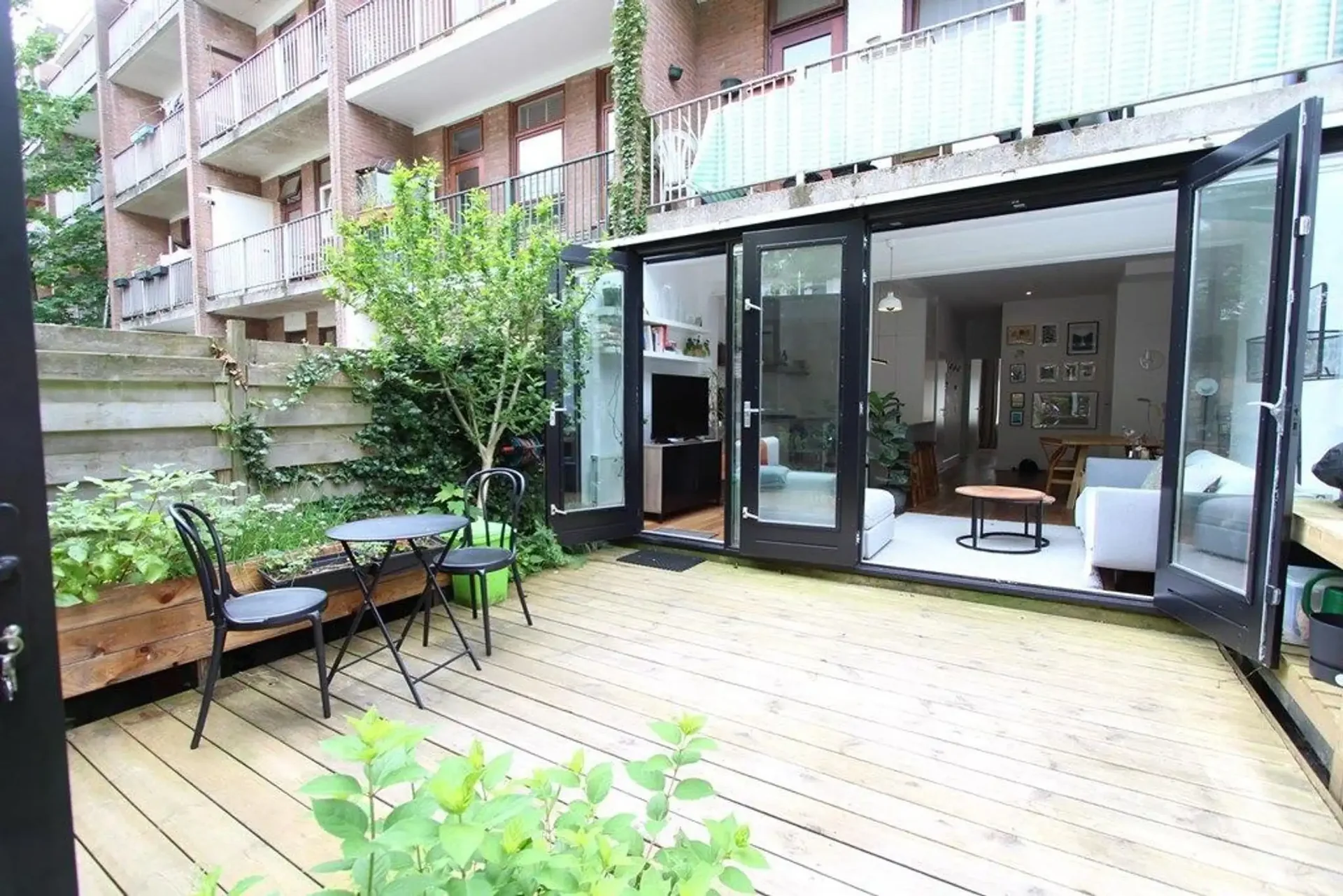 Foto van de Appartement gelegen aan de Eerste Atjehstraat in Amsterdam