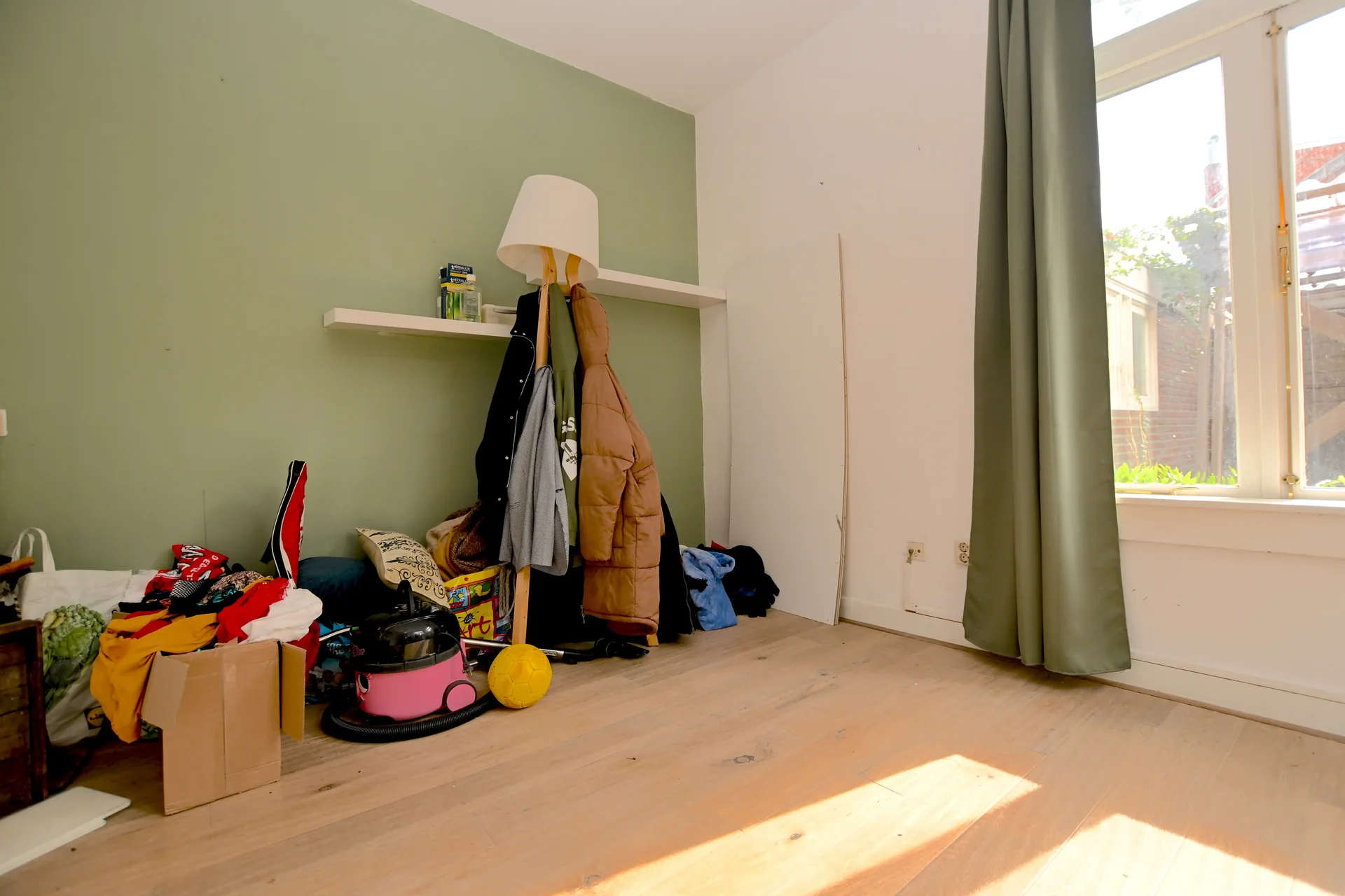 geblurde versie van de foto als achtergrond