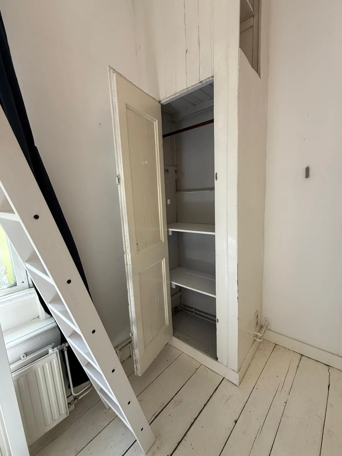 Foto van de Kamer gelegen aan de Tweede Willemstraat in Groningen