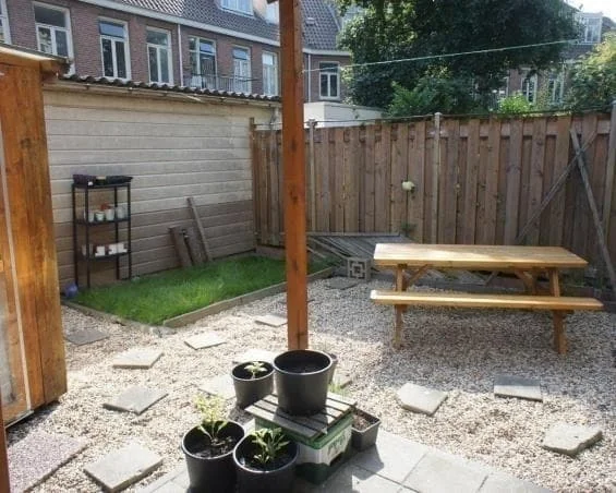geblurde versie van de foto als achtergrond