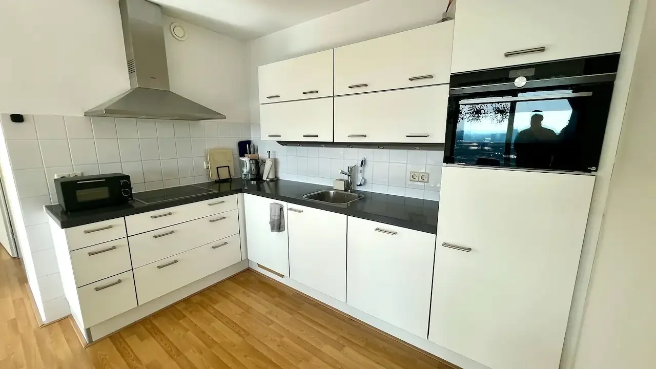 geblurde versie van de foto als achtergrond