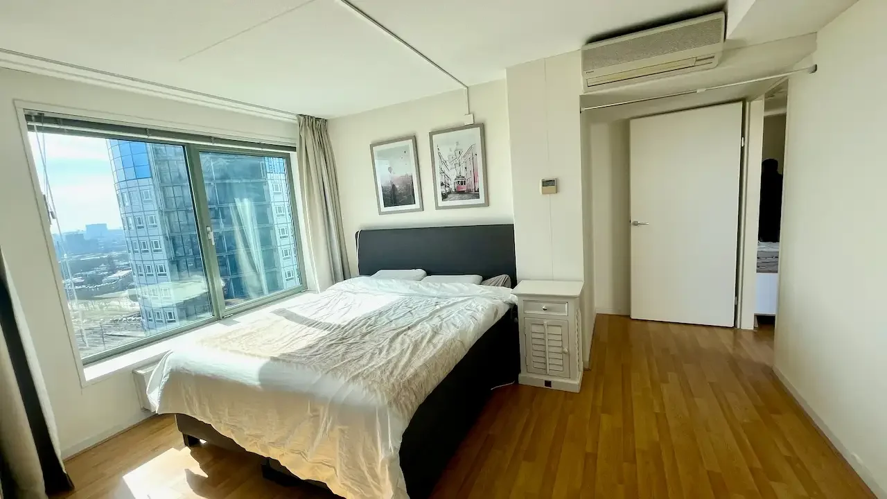 geblurde versie van de foto als achtergrond