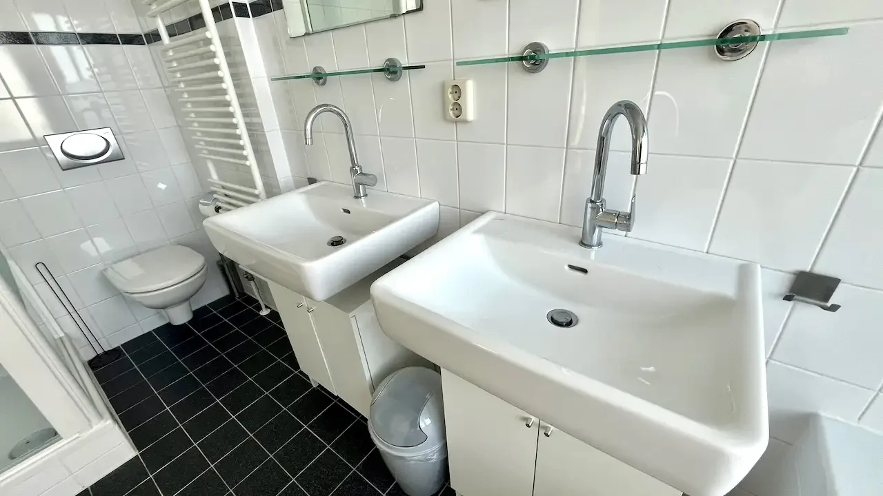 geblurde versie van de foto als achtergrond