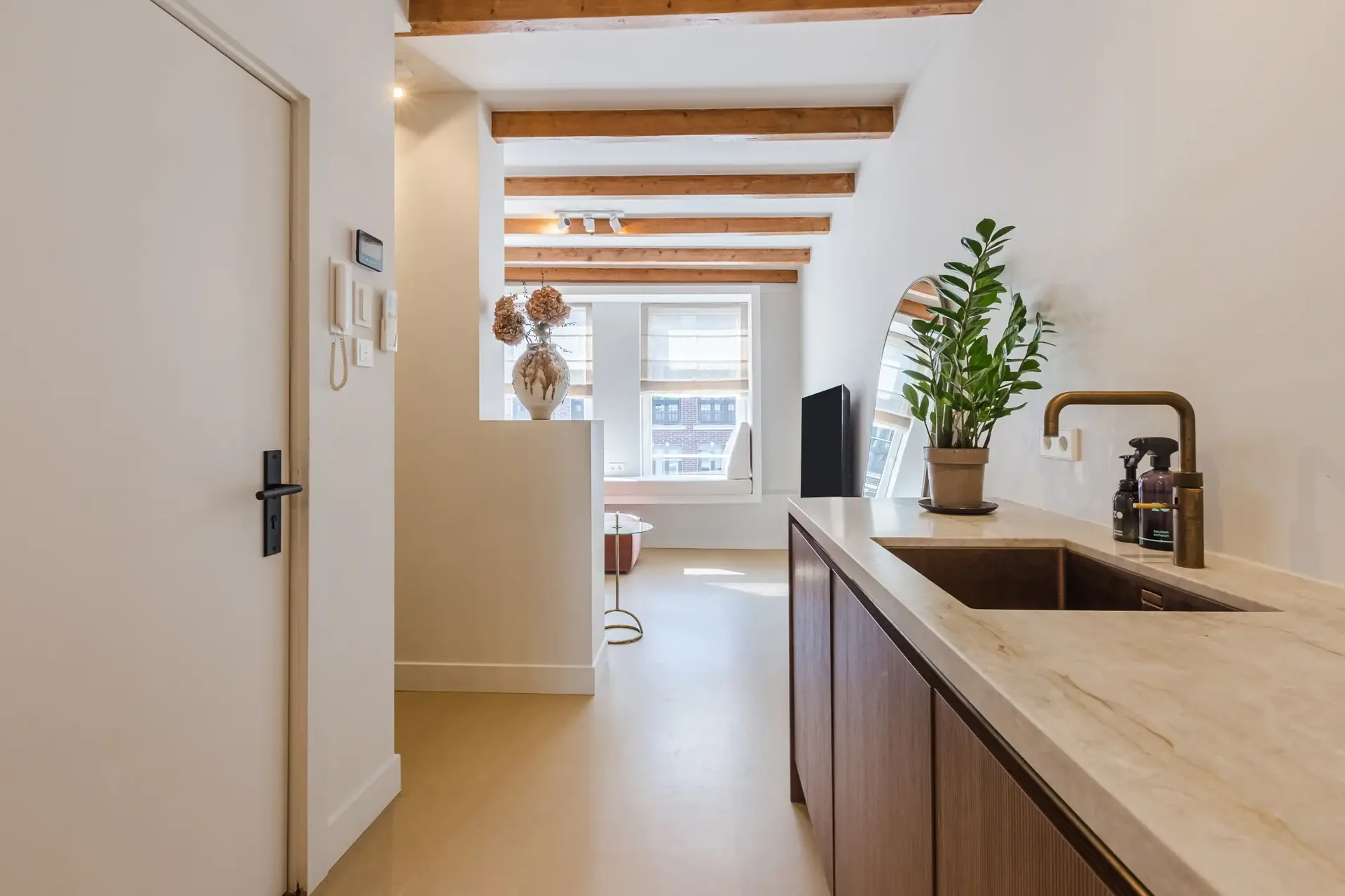 Foto van de Appartement gelegen aan de Gerard Doustraat in Amsterdam