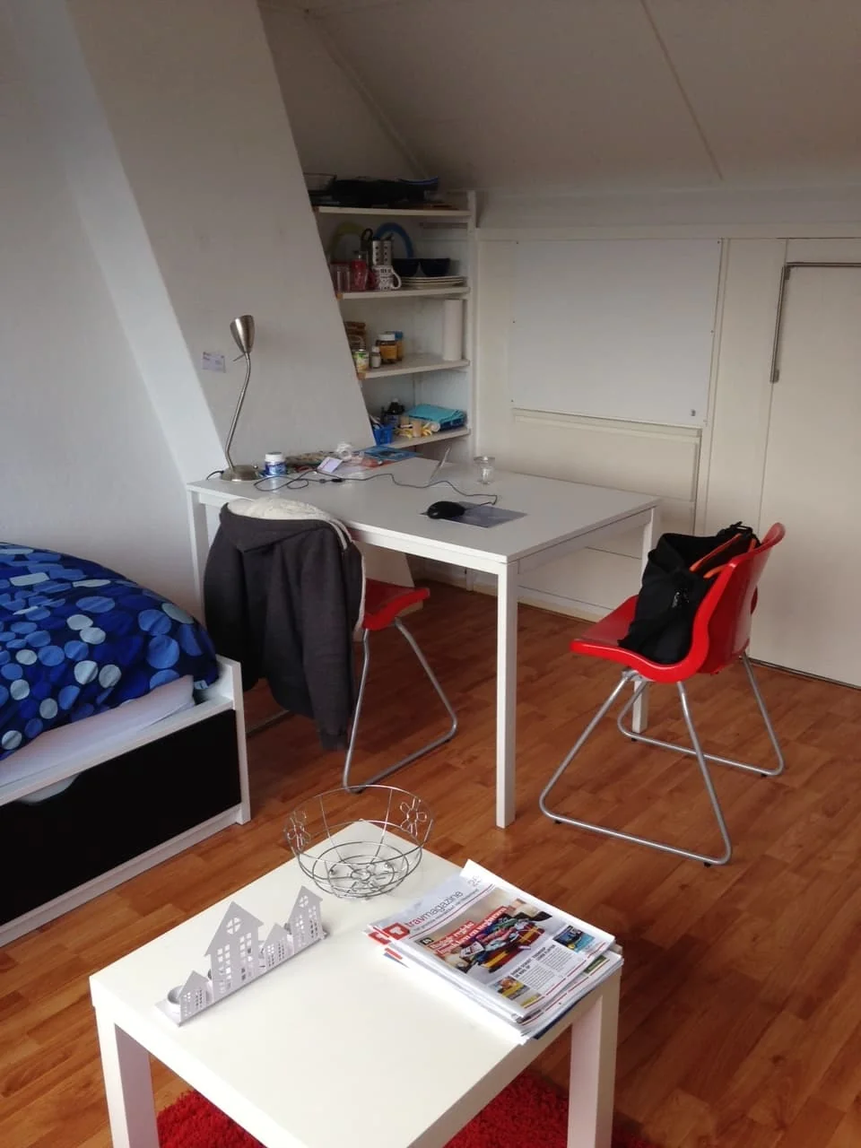 geblurde versie van de foto als achtergrond
