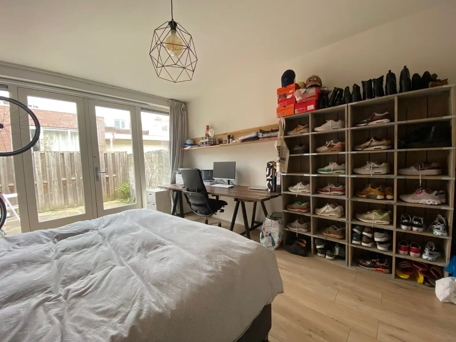 geblurde versie van de foto als achtergrond