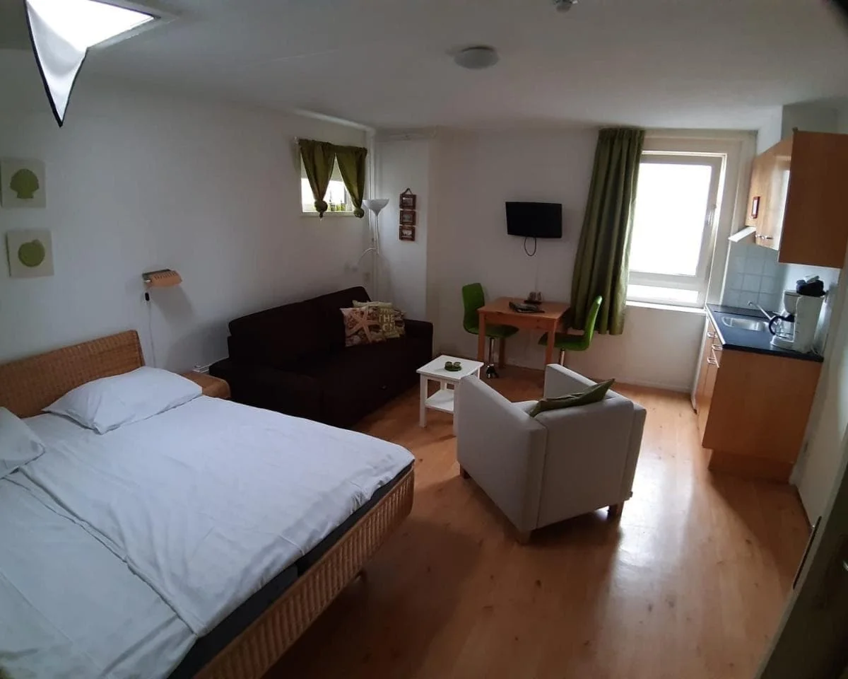 geblurde versie van de foto als achtergrond