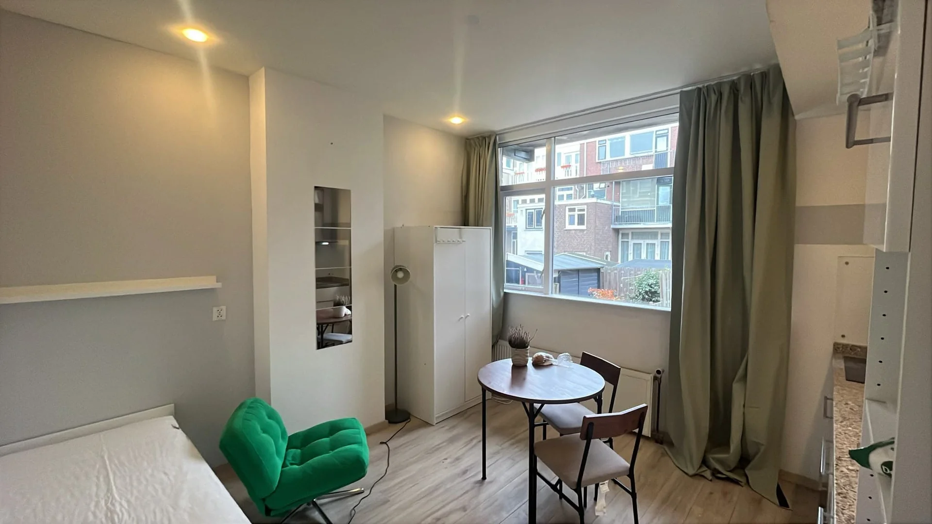 Foto van de Studio gelegen aan de Zestienhovensekade in Rotterdam
