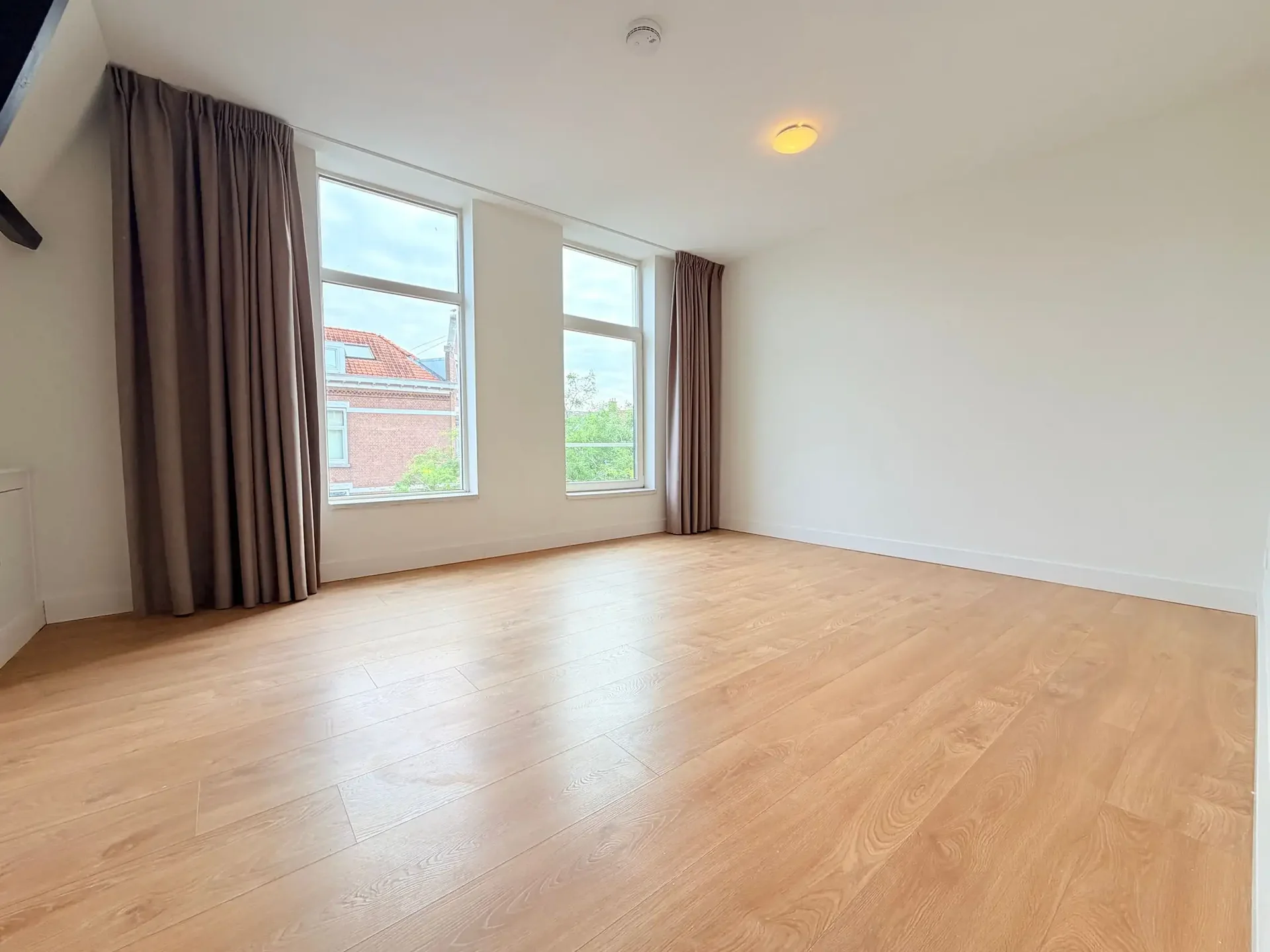 Foto van de Appartement gelegen aan de Duivenvoordestraat in Rotterdam