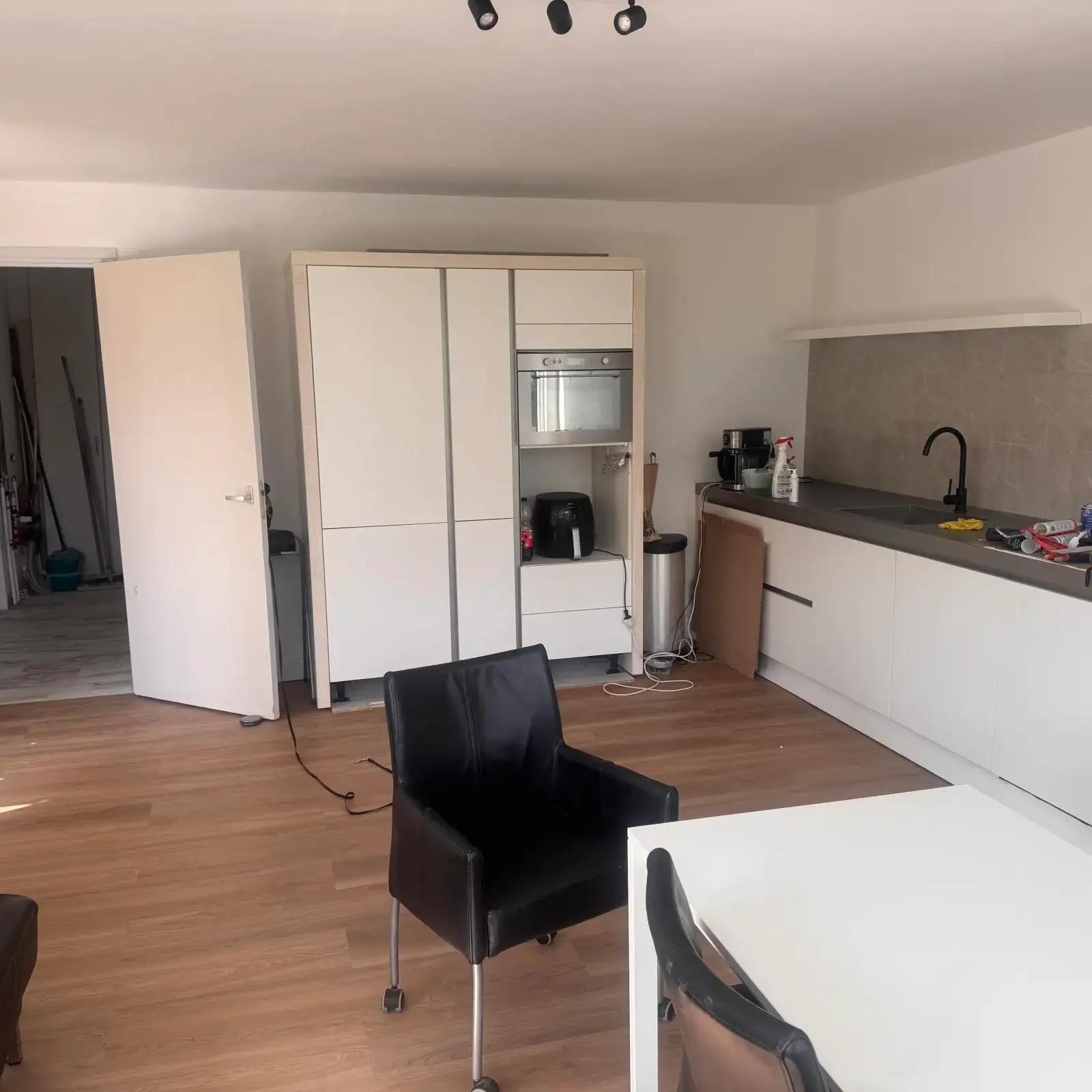 geblurde versie van de foto als achtergrond