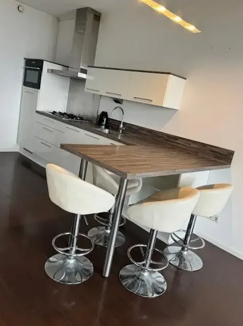 geblurde versie van de foto als achtergrond