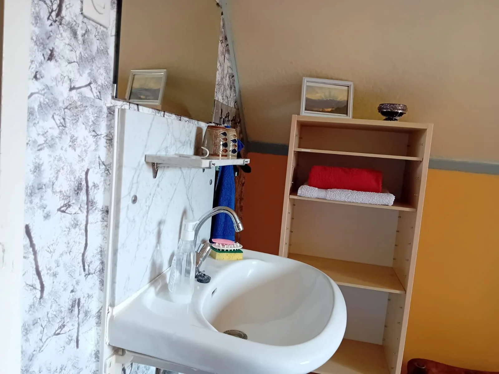geblurde versie van de foto als achtergrond
