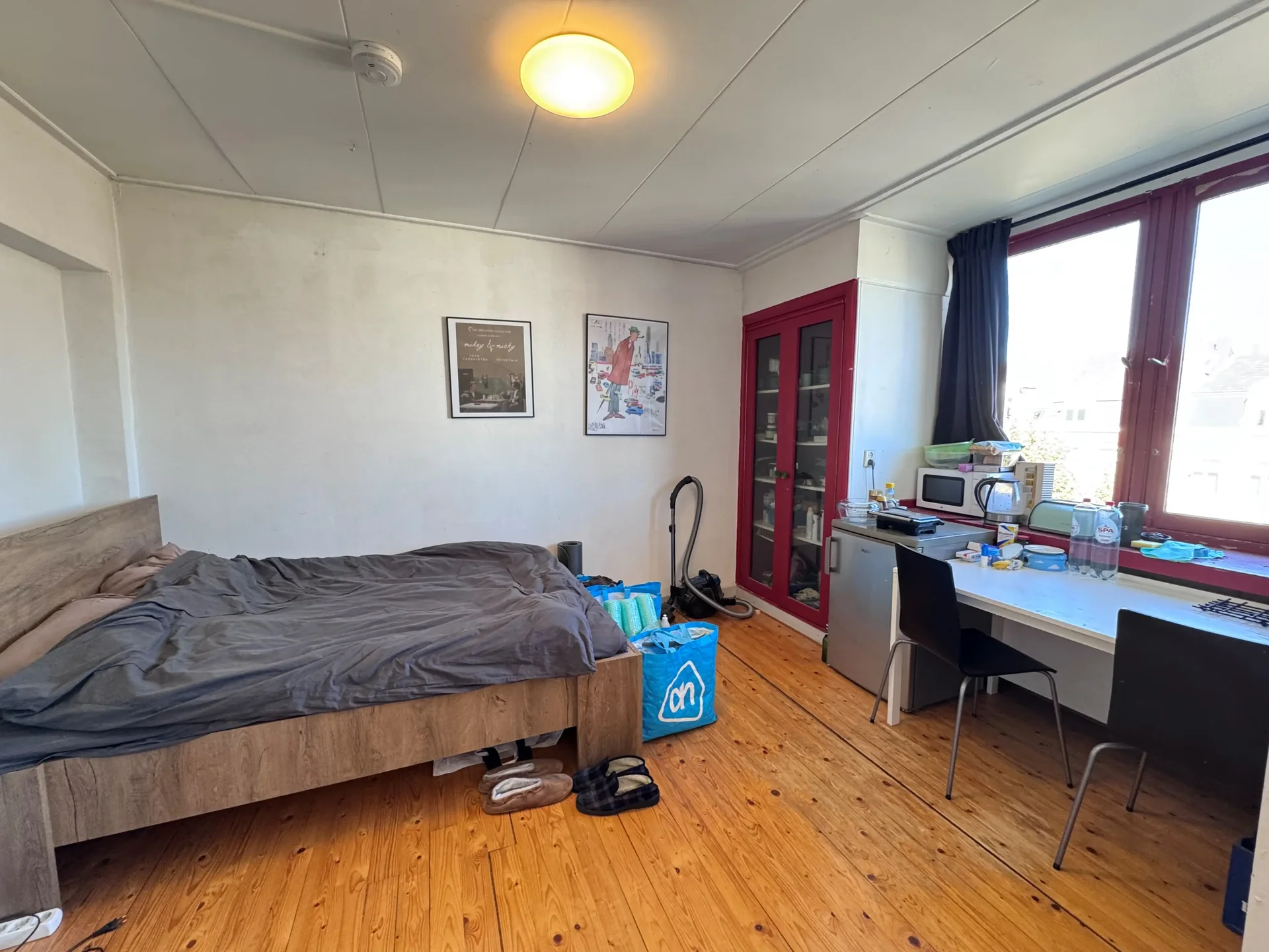 geblurde versie van de foto als achtergrond