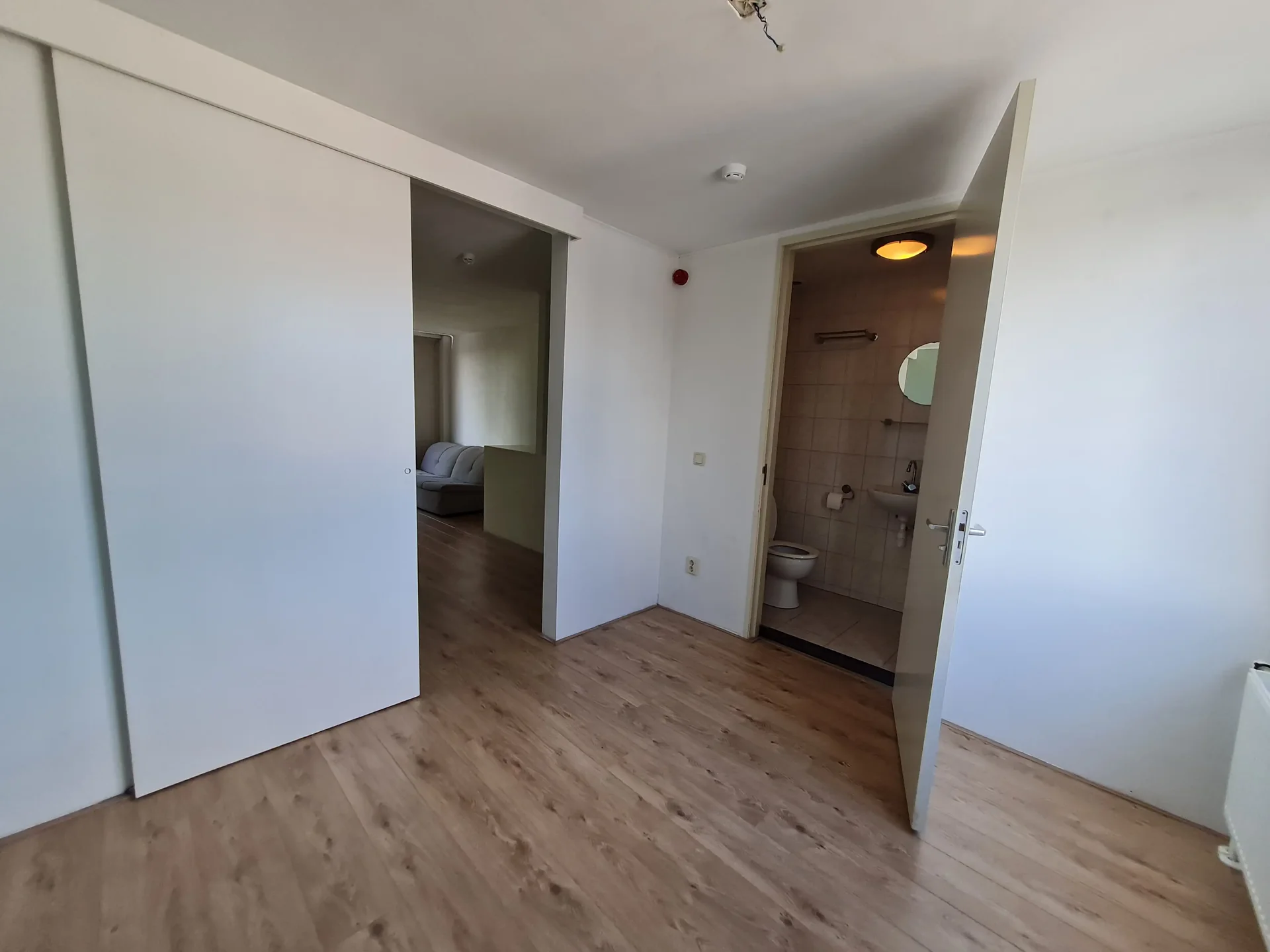 geblurde versie van de foto als achtergrond
