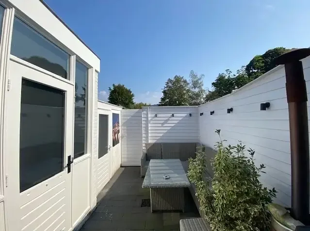 geblurde versie van de foto als achtergrond