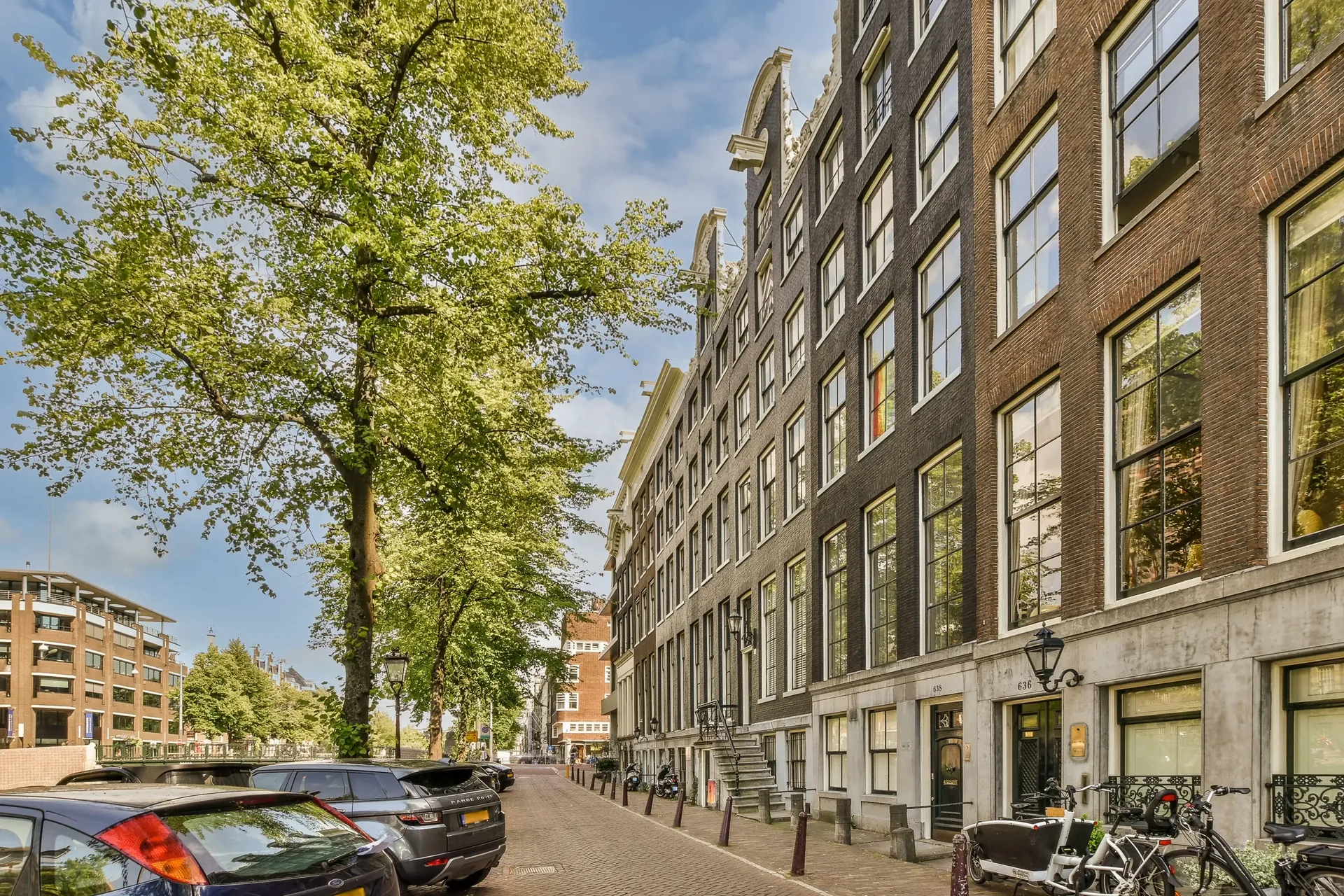 geblurde versie van de foto als achtergrond