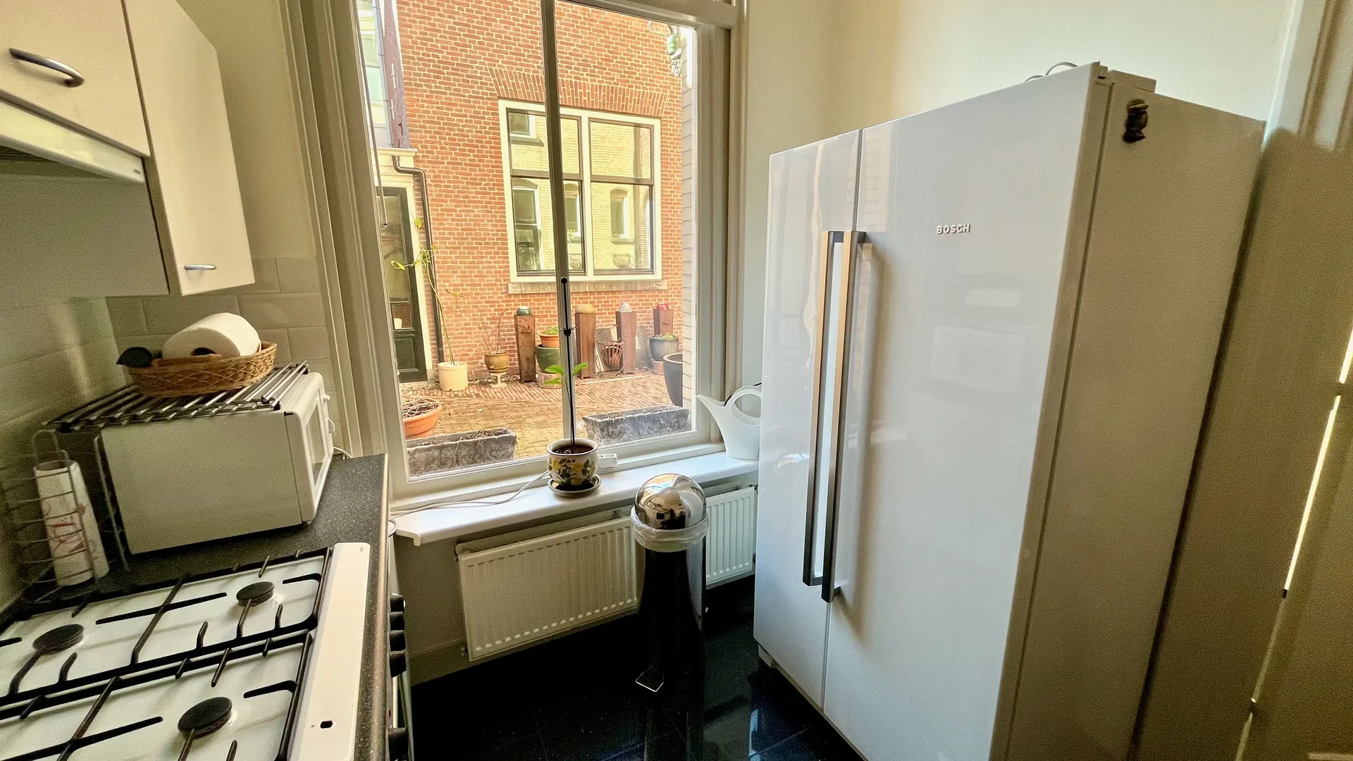 geblurde versie van de foto als achtergrond