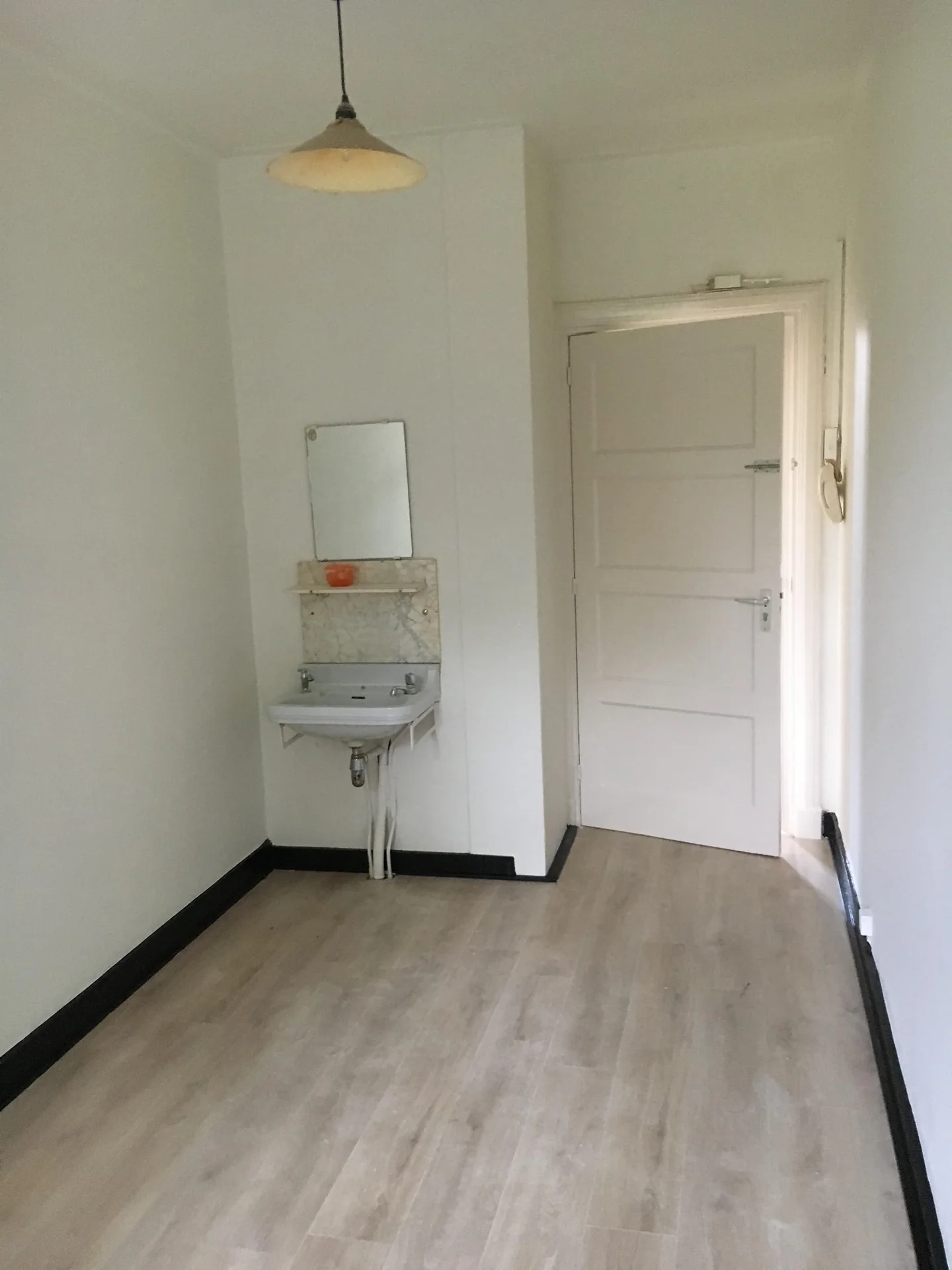 Foto van de Kamer gelegen aan de Dr. Nolensstraat in Tilburg