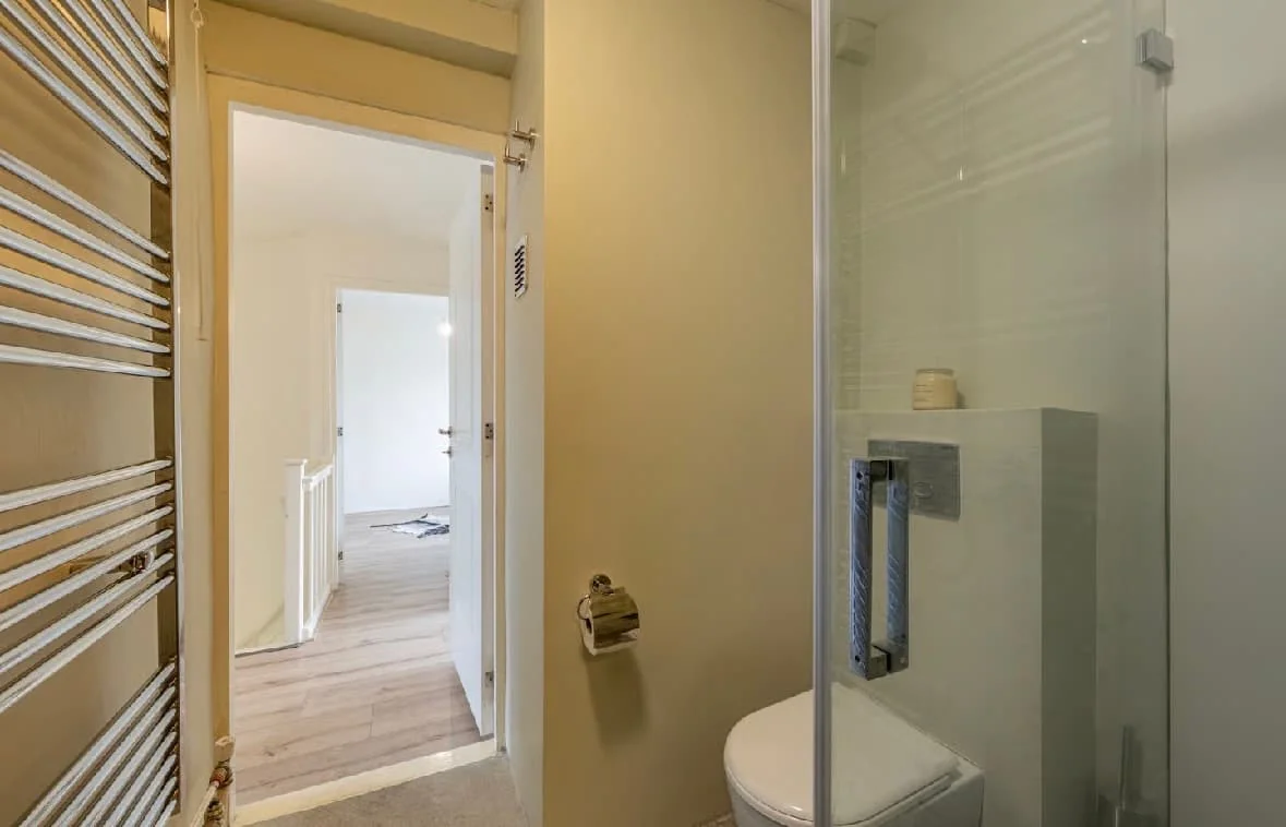 Foto van de Kamer gelegen aan de Karel Doormanstraat in Rotterdam