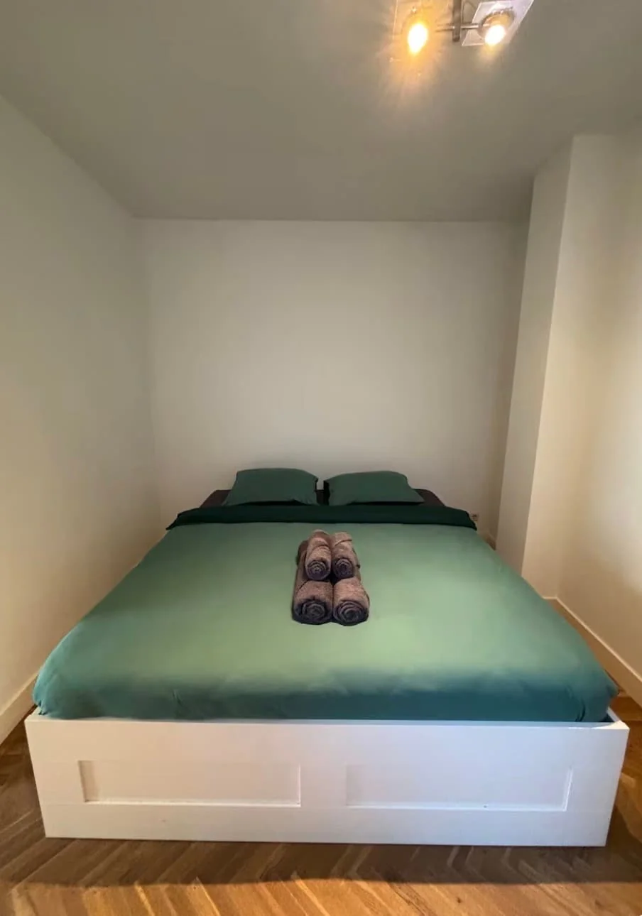 geblurde versie van de foto als achtergrond