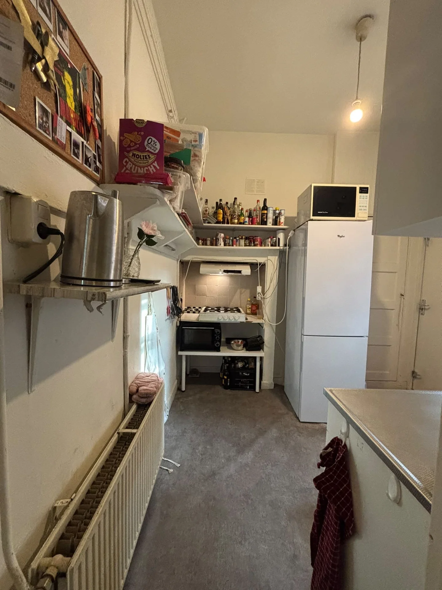 Foto van de Kamer gelegen aan de Pluimerstraat in Groningen