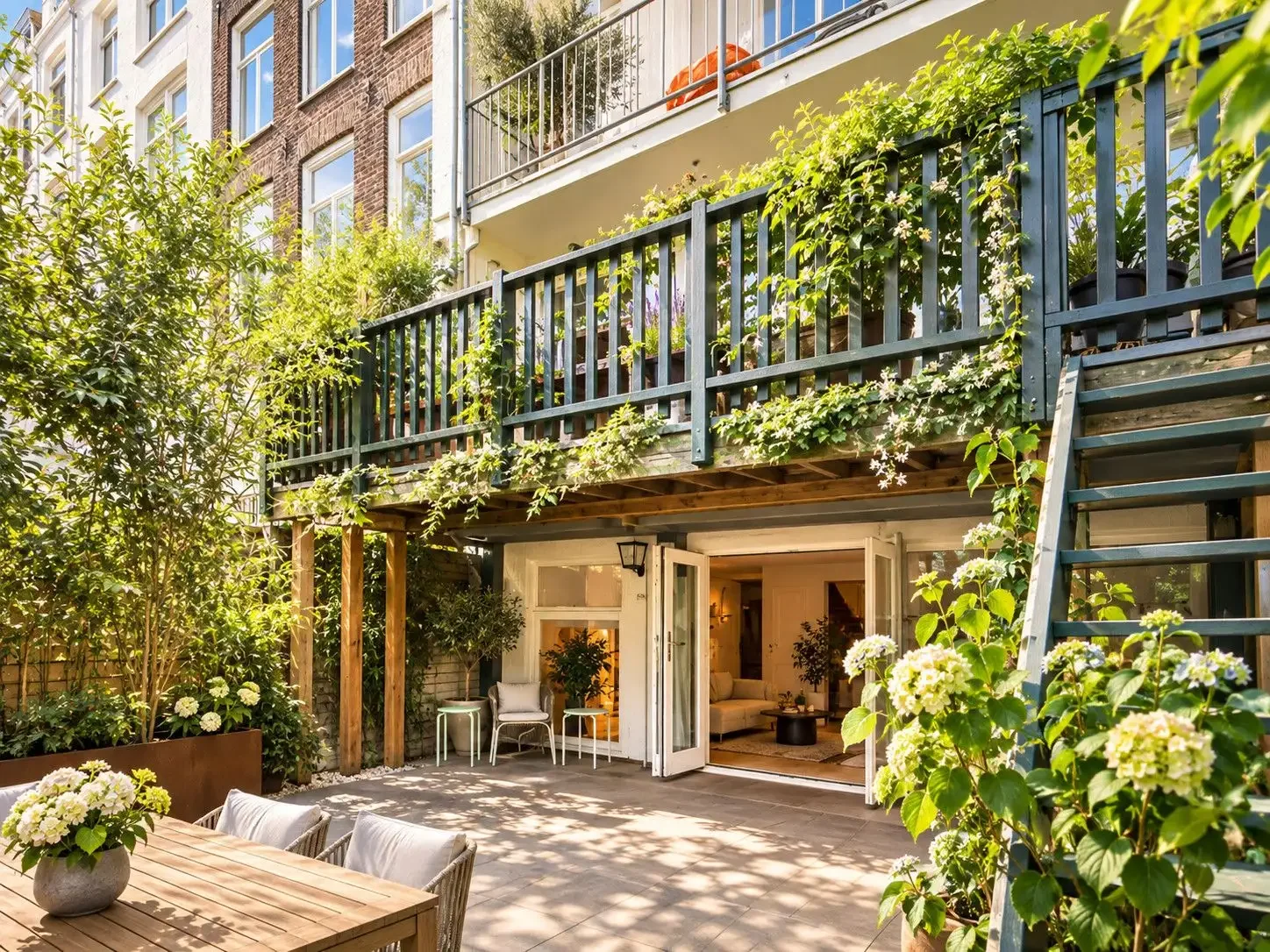 Foto van de Appartement gelegen aan de Spaarndammerstraat in Amsterdam