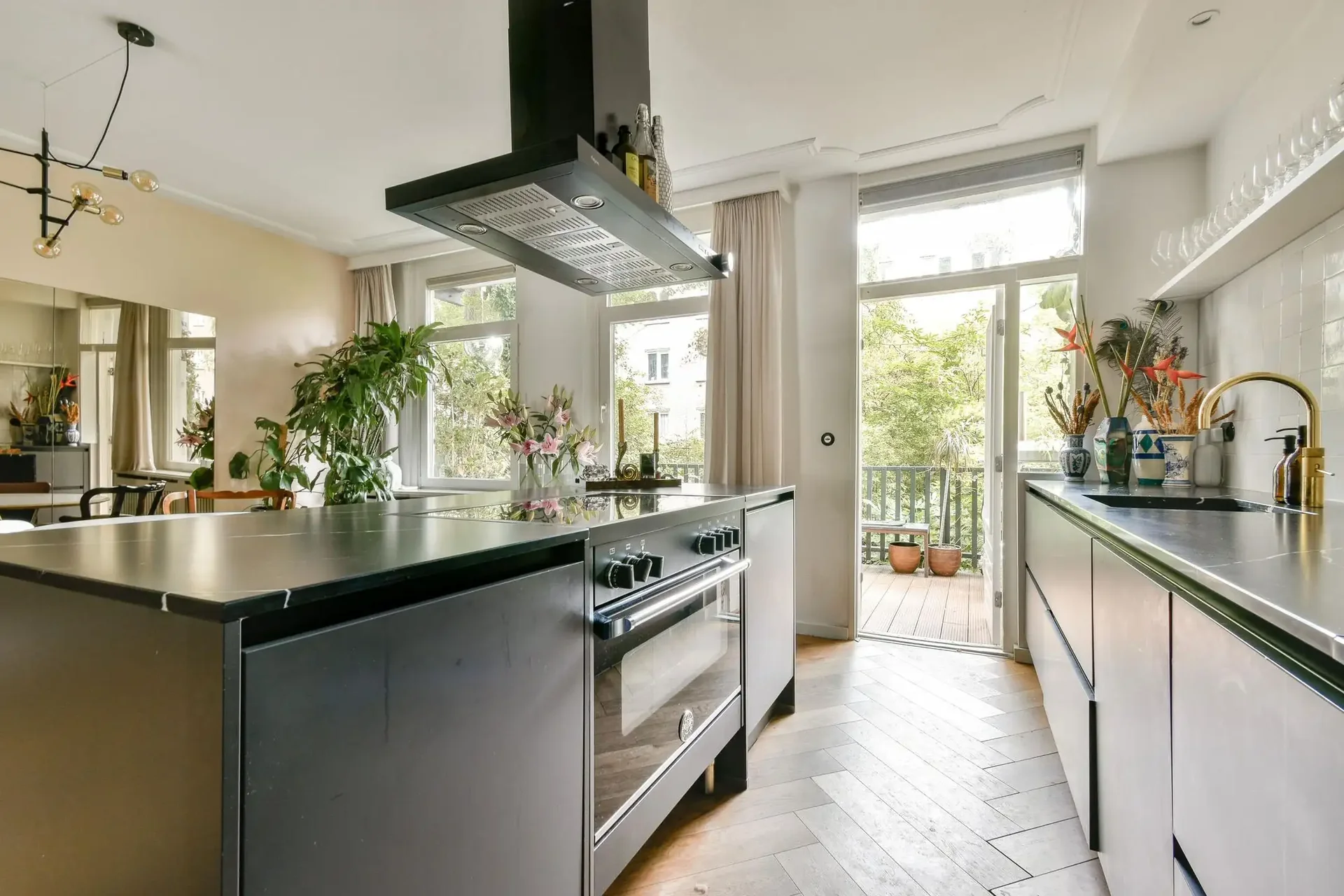Foto van de Appartement gelegen aan de Spaarndammerstraat in Amsterdam