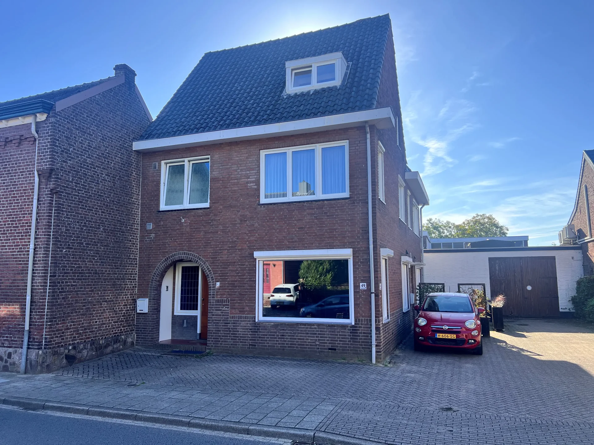 geblurde versie van de foto als achtergrond