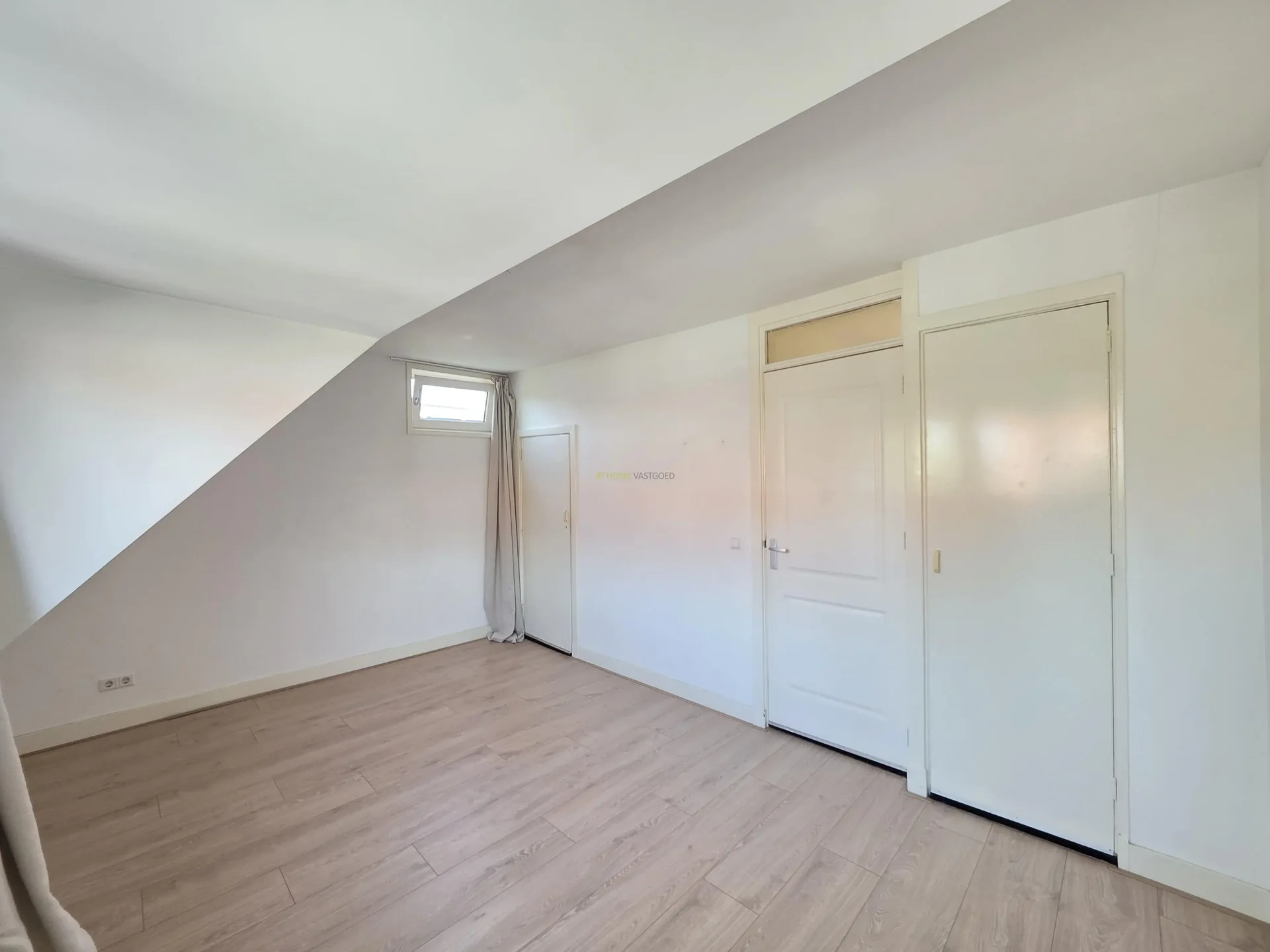 Foto van de Appartement gelegen aan de Azaleastraat in Rotterdam