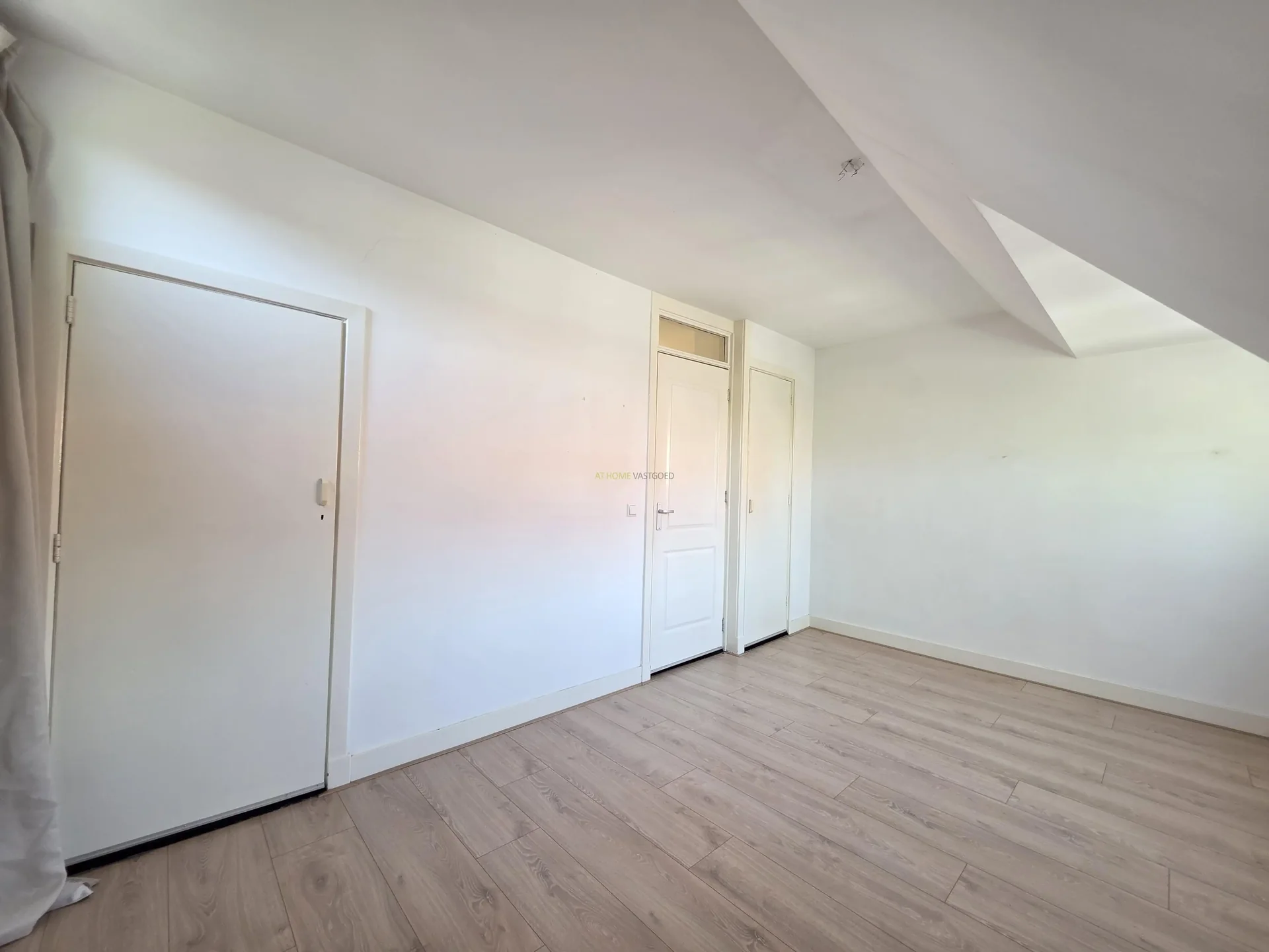 Foto van de Appartement gelegen aan de Azaleastraat in Rotterdam