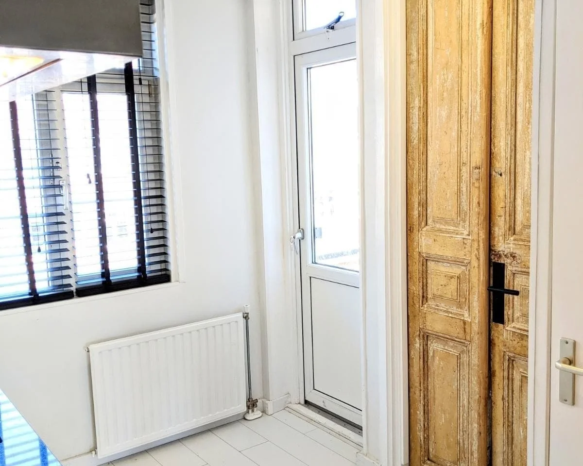 Foto van de Kamer gelegen aan de Van Oestendestraat in Rotterdam