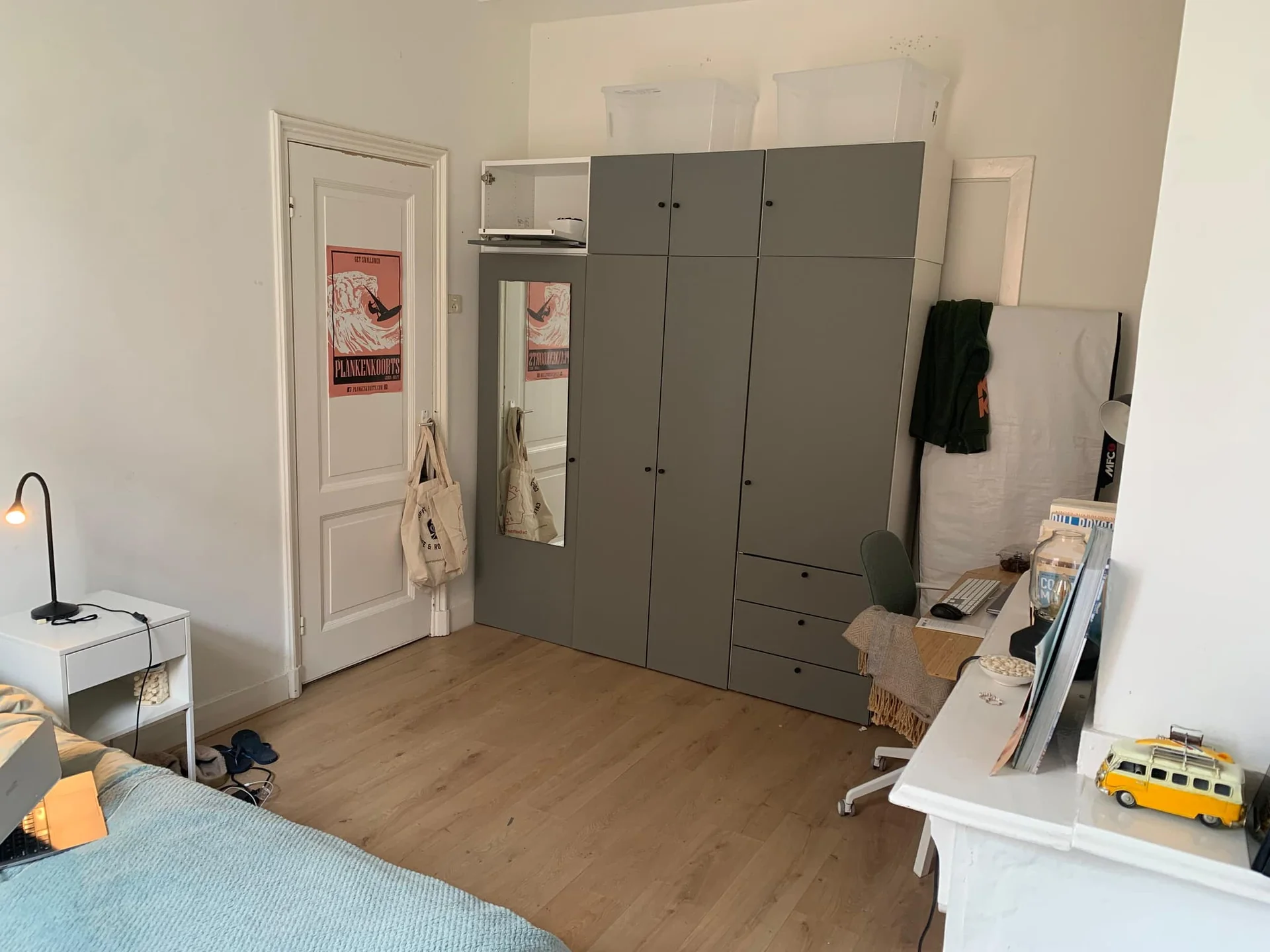 geblurde versie van de foto als achtergrond