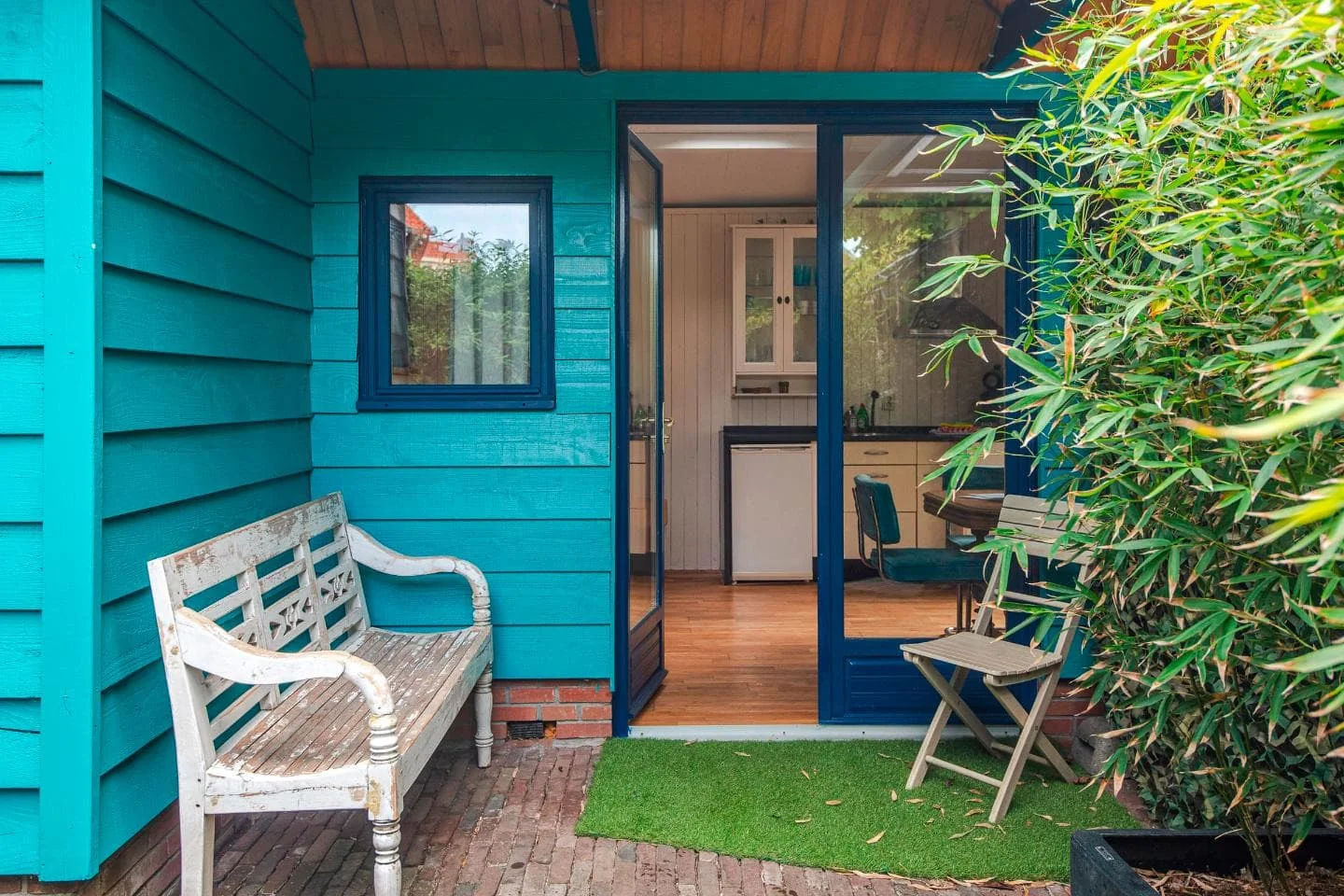 geblurde versie van de foto als achtergrond